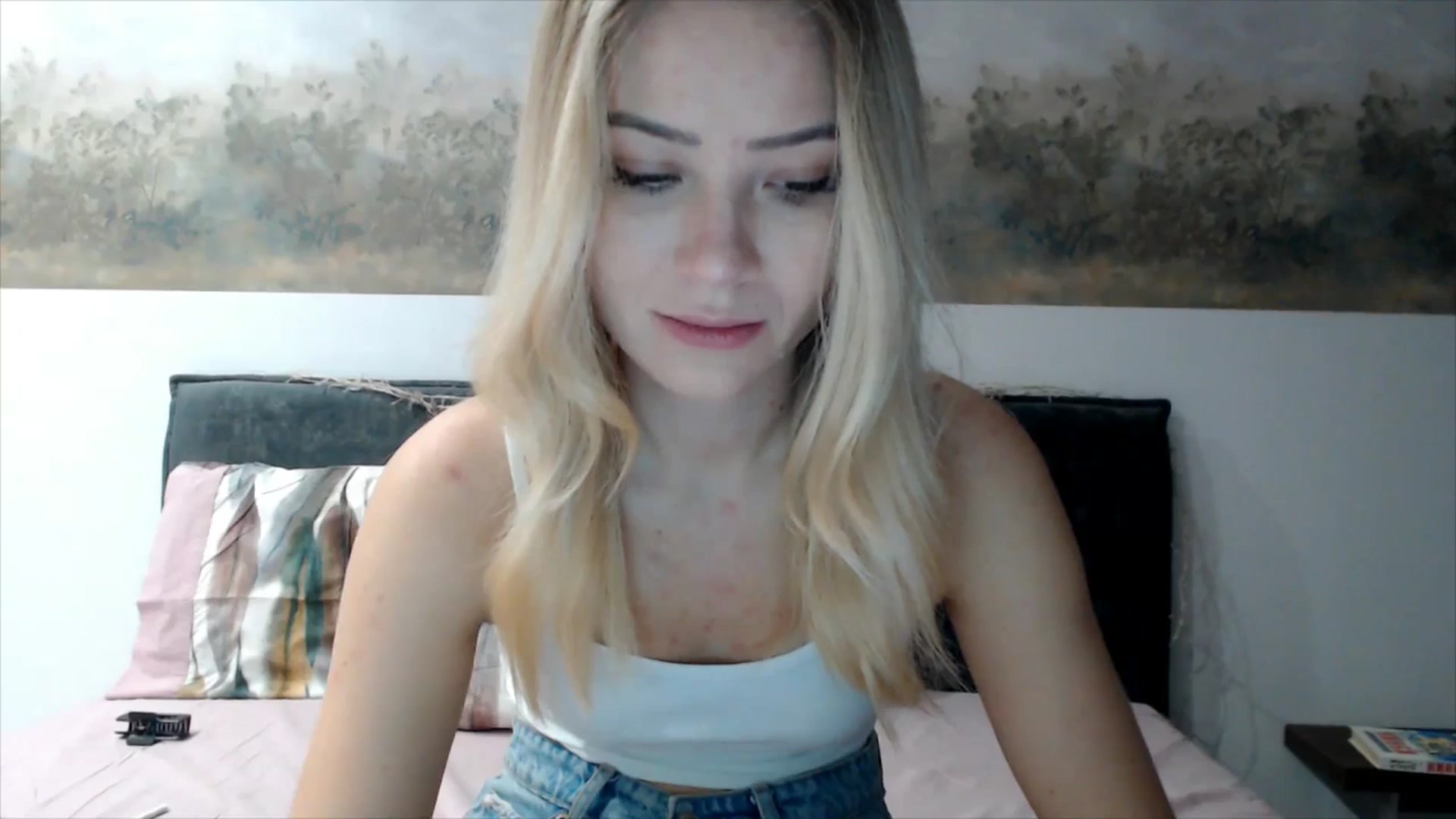 Gallery image thumbnail from fiancee's myfreecams stream on, 12/23/2025, 02:39 image 16 of 20
