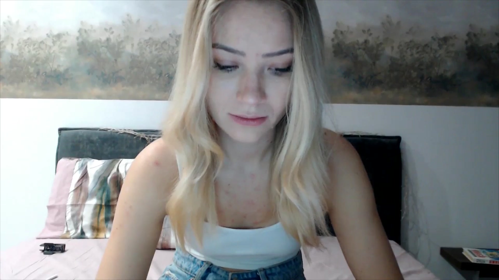 Gallery image thumbnail from fiancee's myfreecams stream on, 12/23/2025, 02:39 image 13 of 20