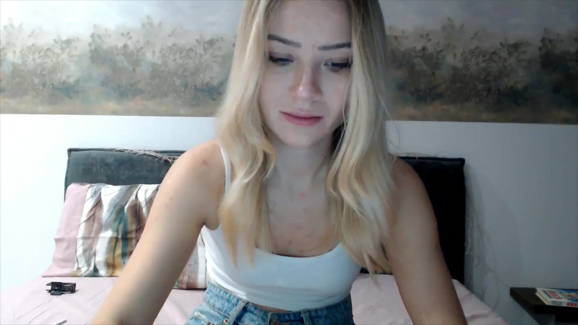 Gallery image thumbnail from fiancee's myfreecams stream on, 12/23/2025, 02:39 image 19 of 20