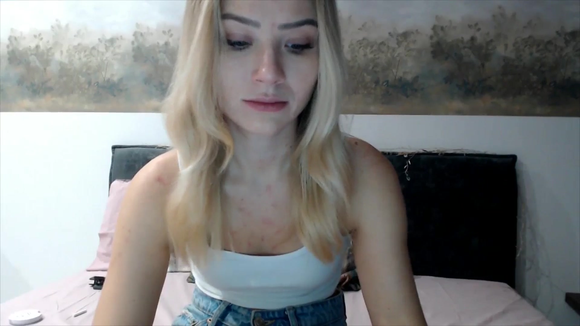 Gallery image thumbnail from fiancee's myfreecams stream on, 12/23/2025, 02:39 image 3 of 20