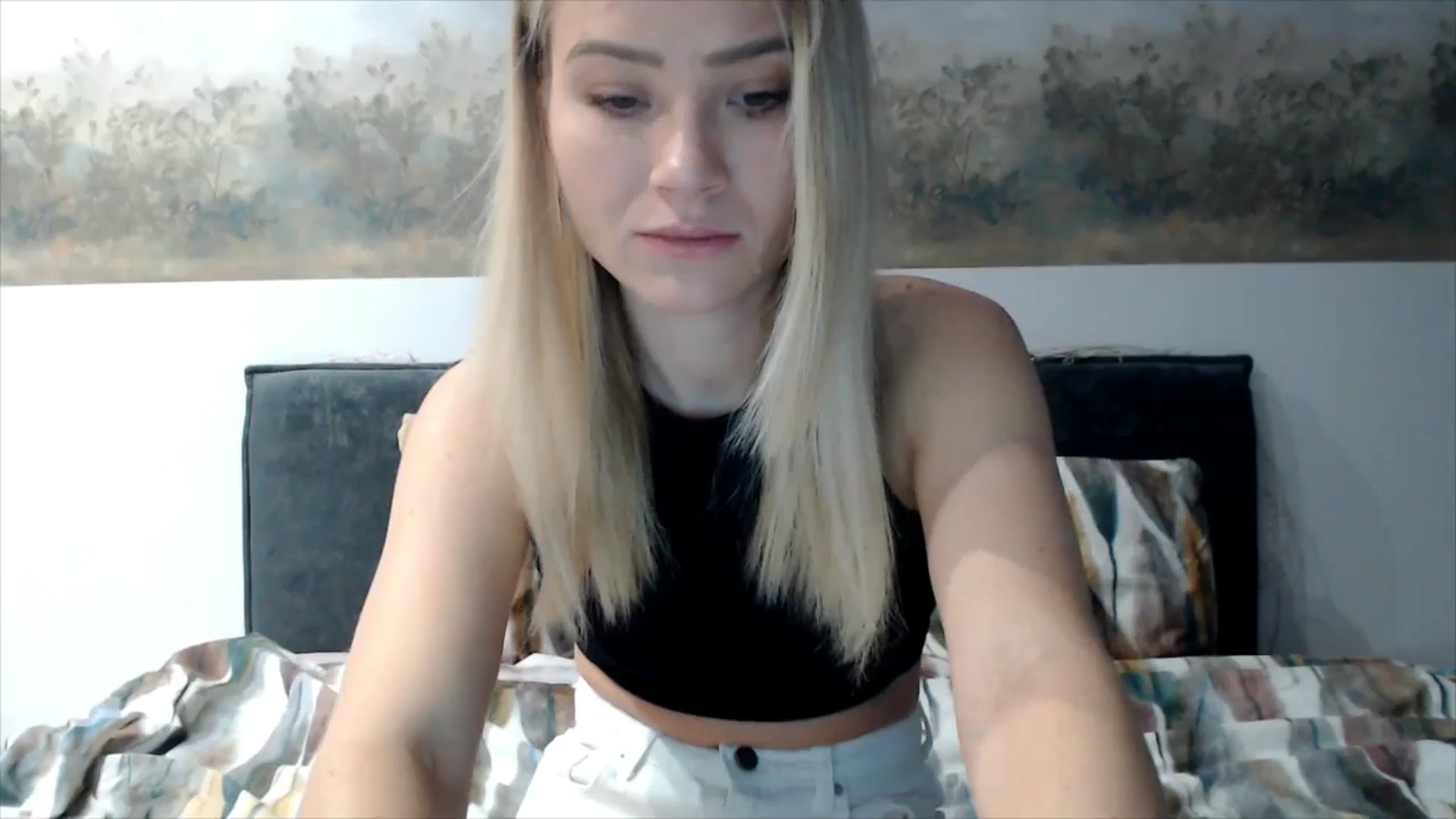 Gallery image thumbnail from fiancee's myfreecams stream on, 12/26/2025, 05:57 image 6 of 20