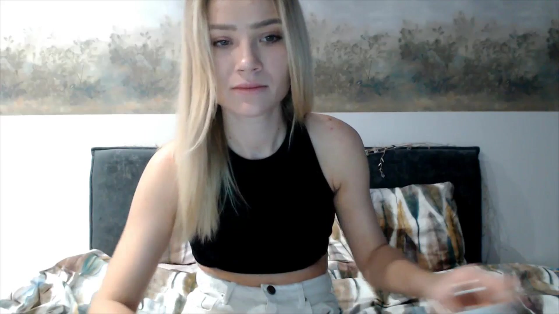 Gallery image thumbnail from fiancee's myfreecams stream on, 12/26/2025, 05:57 image 12 of 20