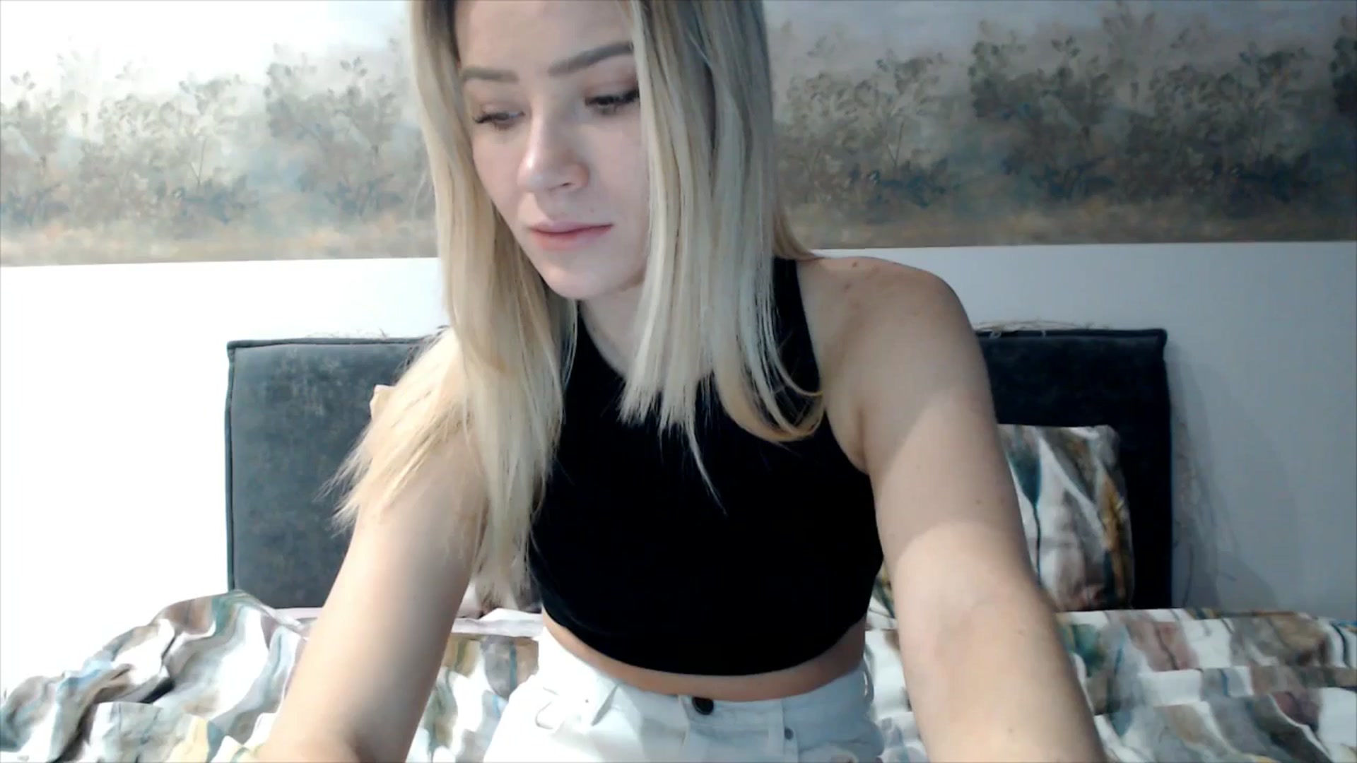 Gallery image thumbnail from fiancee's myfreecams stream on, 12/26/2025, 05:57 image 10 of 20
