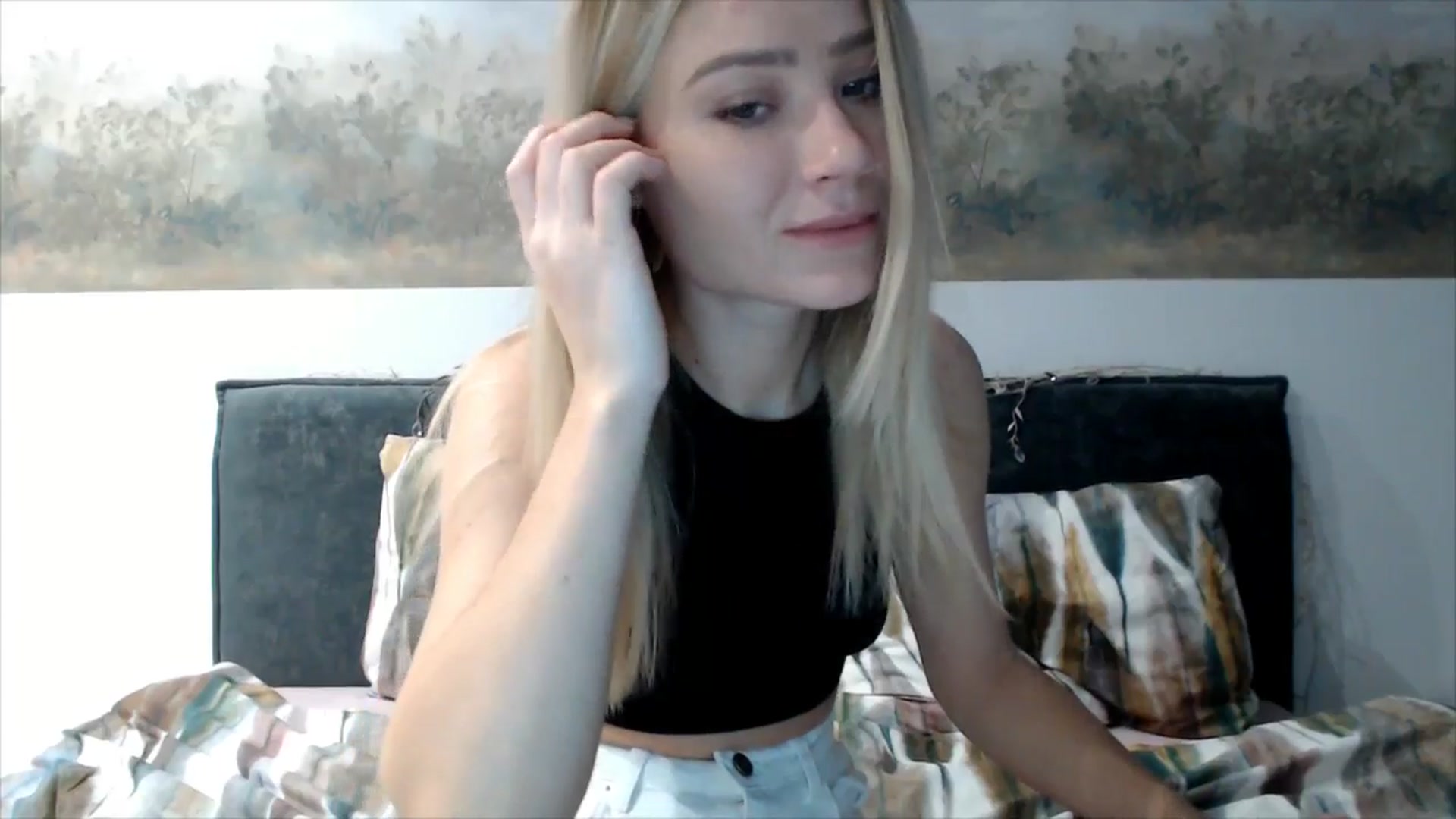 Gallery image thumbnail from fiancee's myfreecams stream on, 12/26/2025, 05:57 image 14 of 20