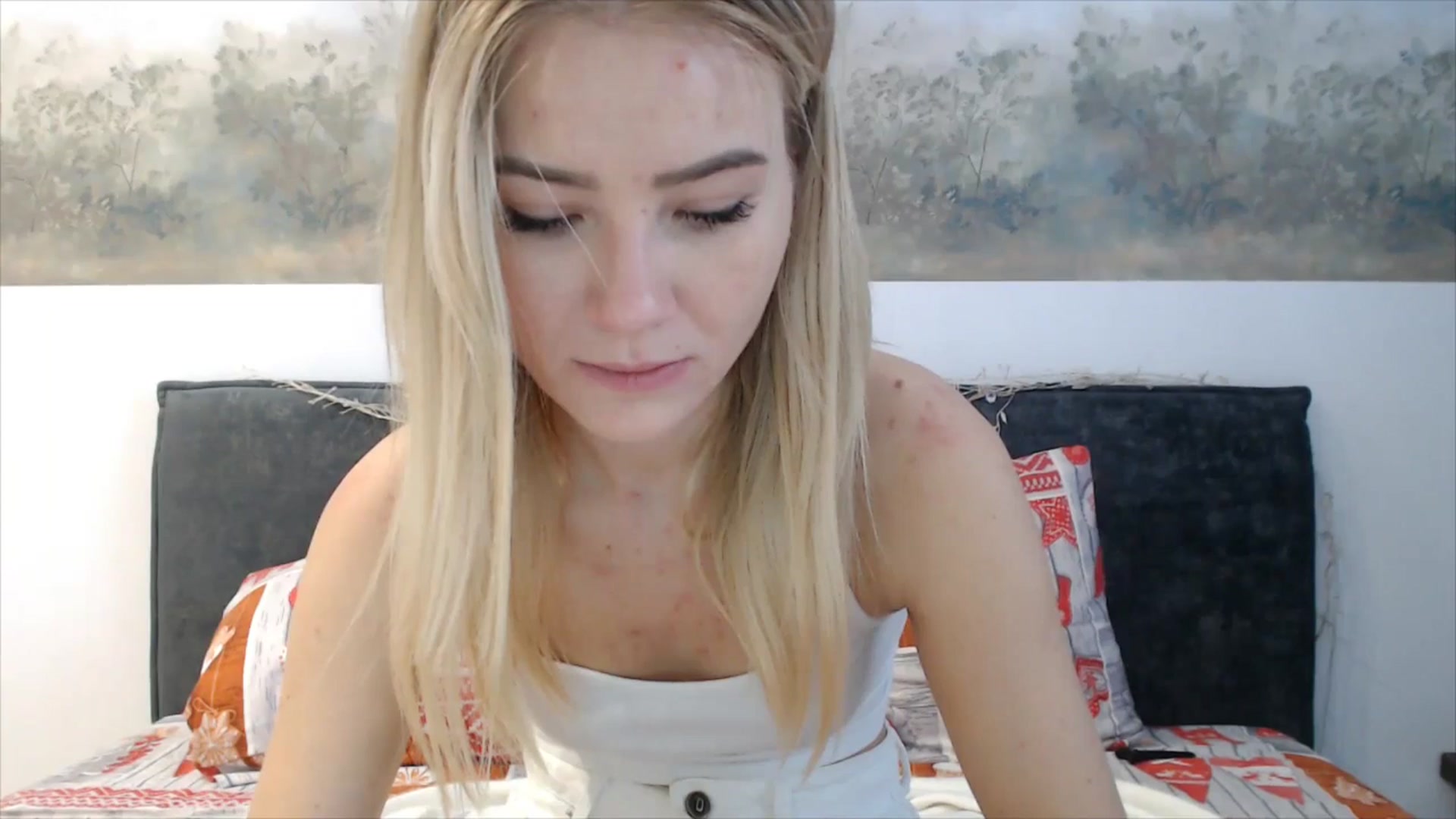 Gallery image thumbnail from fiancee's myfreecams stream on, 12/30/2025, 07:53 image 5 of 20