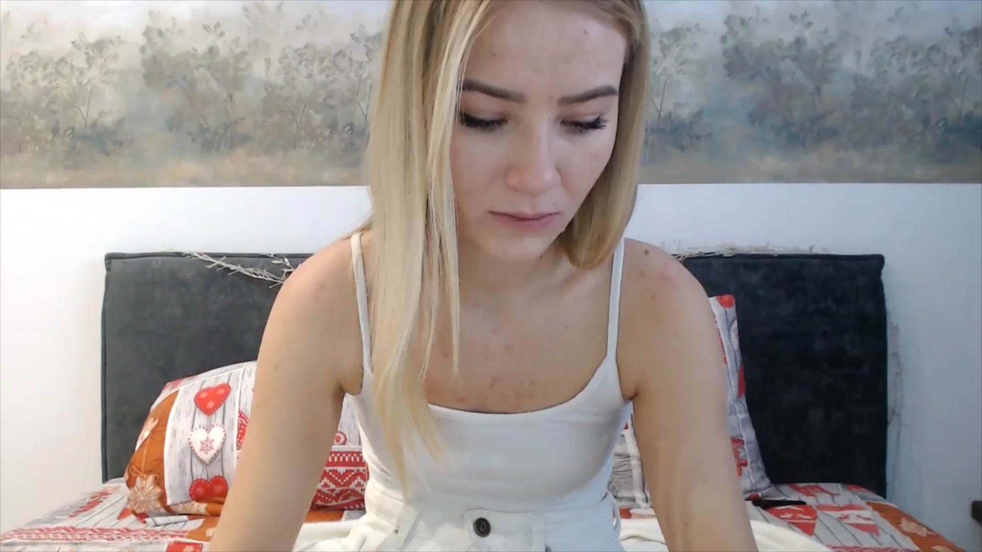 Gallery image thumbnail from fiancee's myfreecams stream on, 12/30/2025, 07:53 image 15 of 20