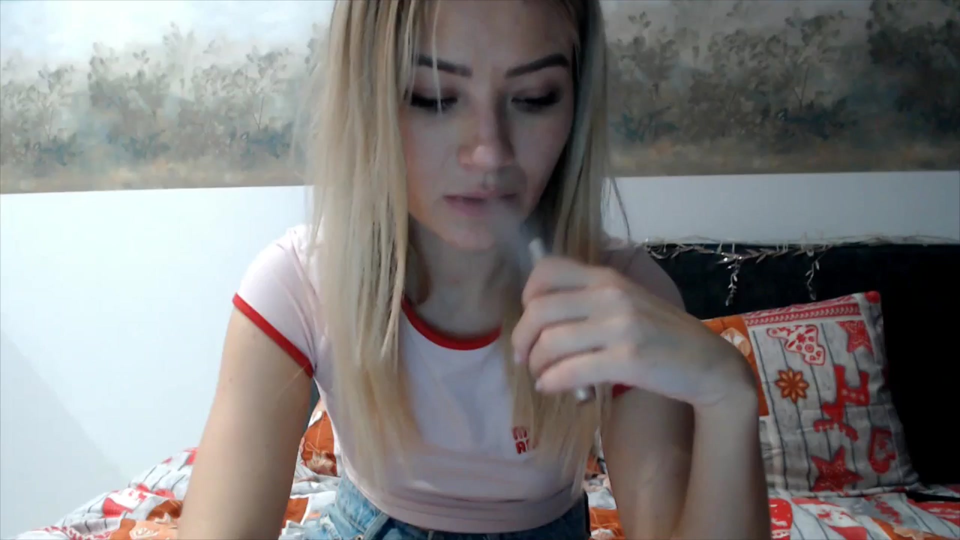 Gallery image thumbnail from fiancee's myfreecams stream on, 12/31/2025, 01:42 image 1 of 20