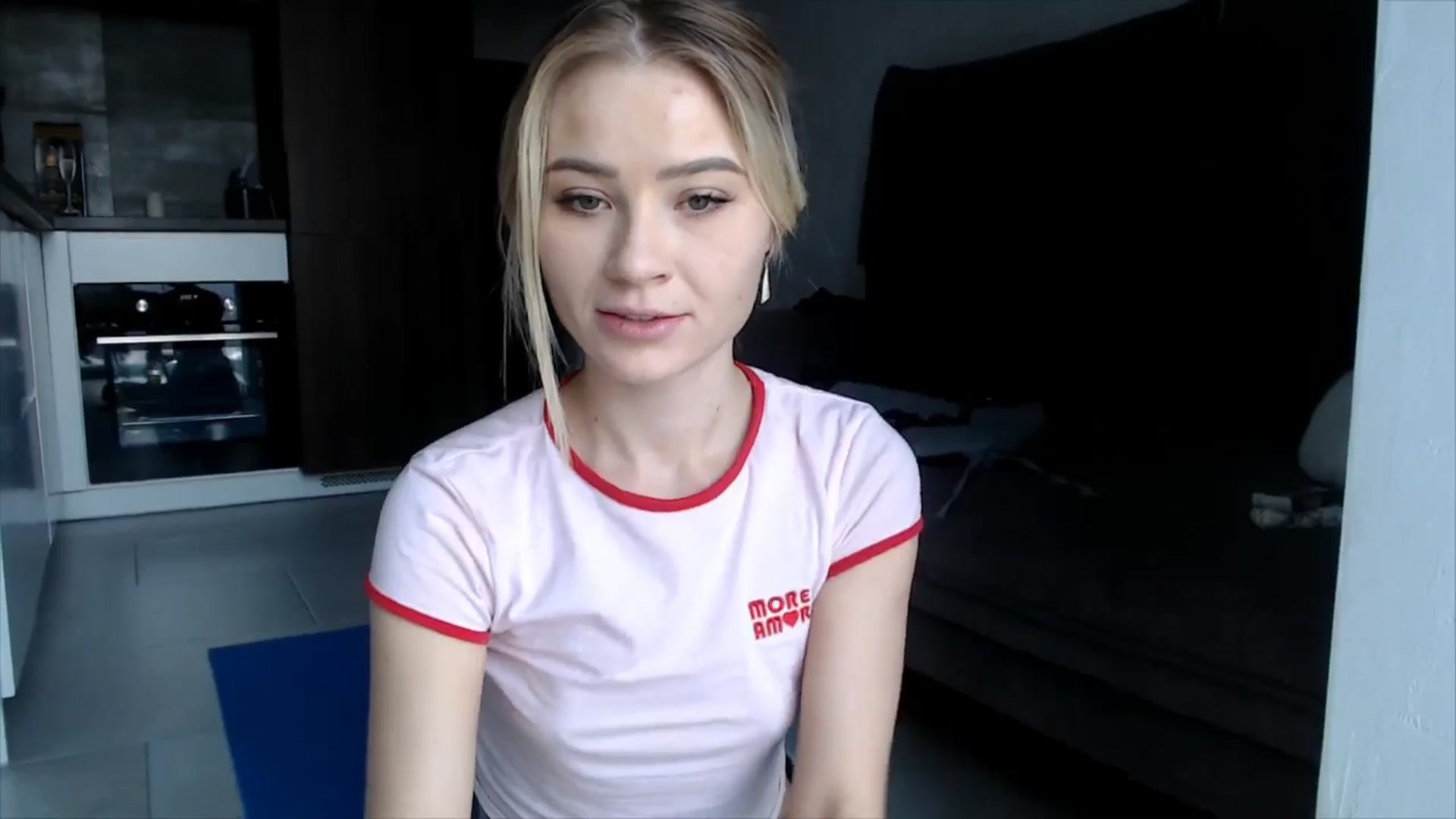 Gallery image thumbnail from fiancee's myfreecams stream on, 12/31/2025, 08:30 image 9 of 20