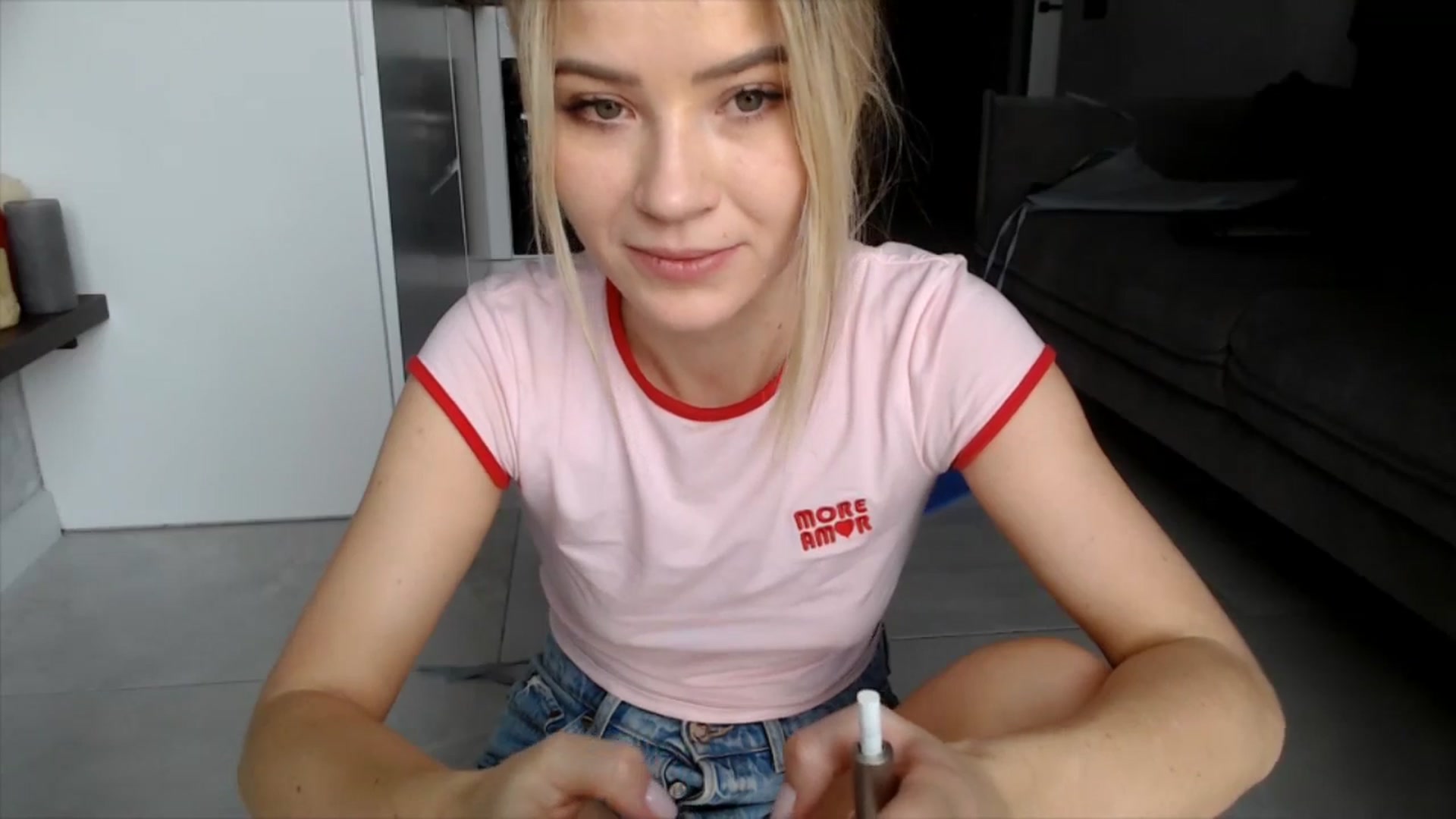 Gallery image thumbnail from fiancee's myfreecams stream on, 12/31/2025, 08:30 image 19 of 20