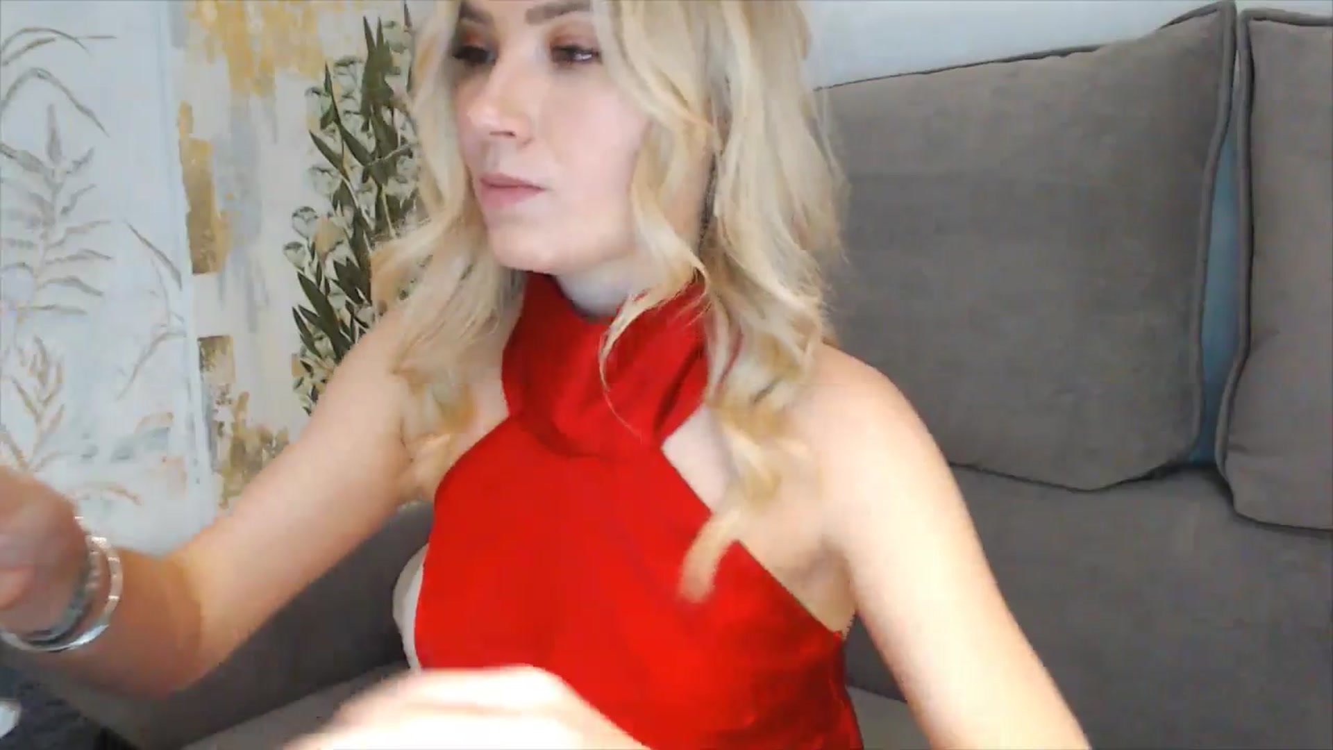 Gallery image thumbnail from fiancee's myfreecams stream on, 12/31/2025, 23:35 image 12 of 20