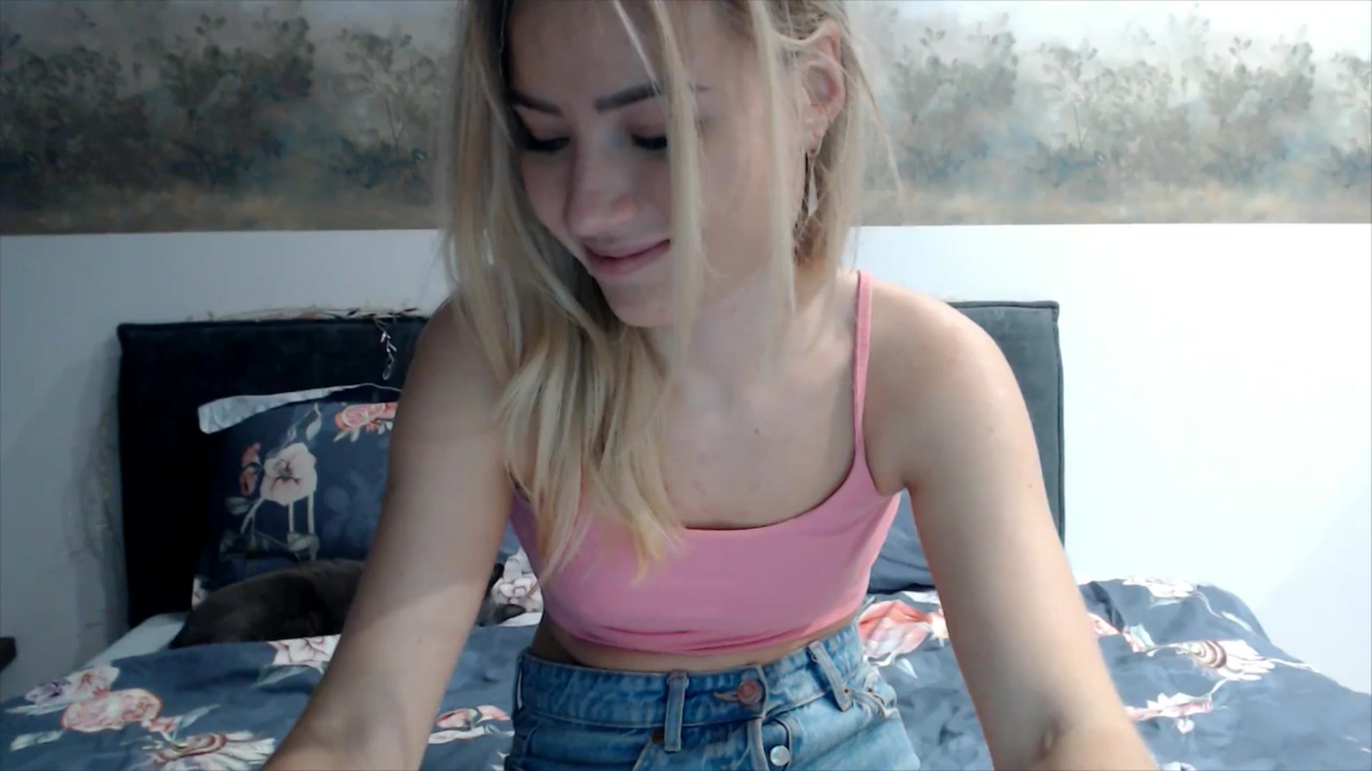 Gallery image thumbnail from fiancee's myfreecams stream on, 01/05/2026, 04:33 image 3 of 20