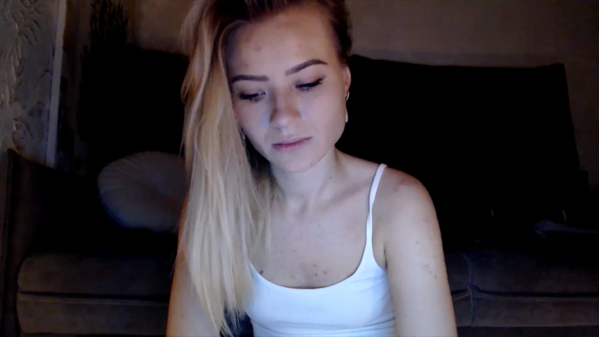 Gallery image thumbnail from fiancee's myfreecams stream on, 01/08/2026, 01:44 image 4 of 20