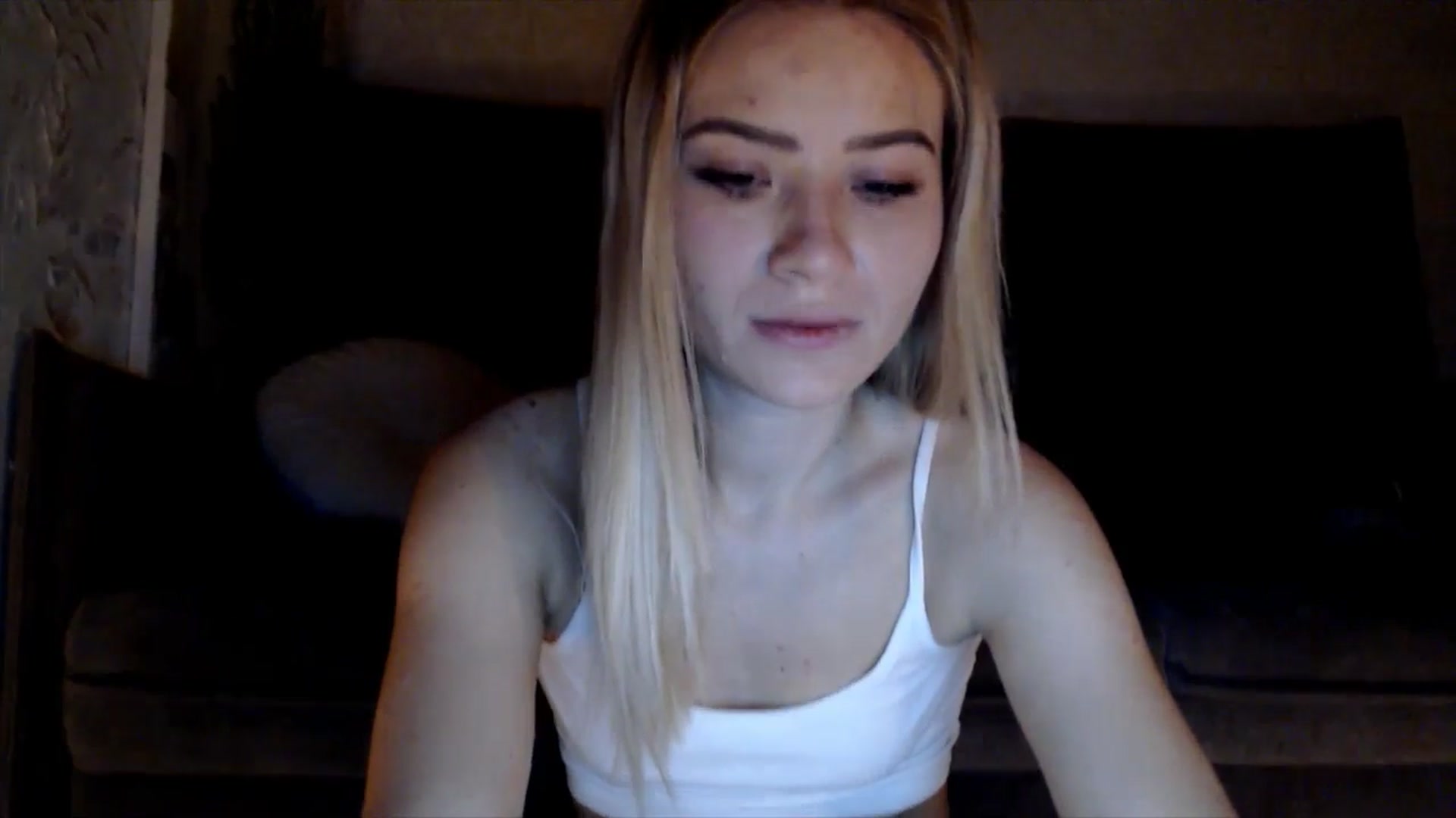 Gallery image thumbnail from fiancee's myfreecams stream on, 01/08/2026, 01:44 image 19 of 20