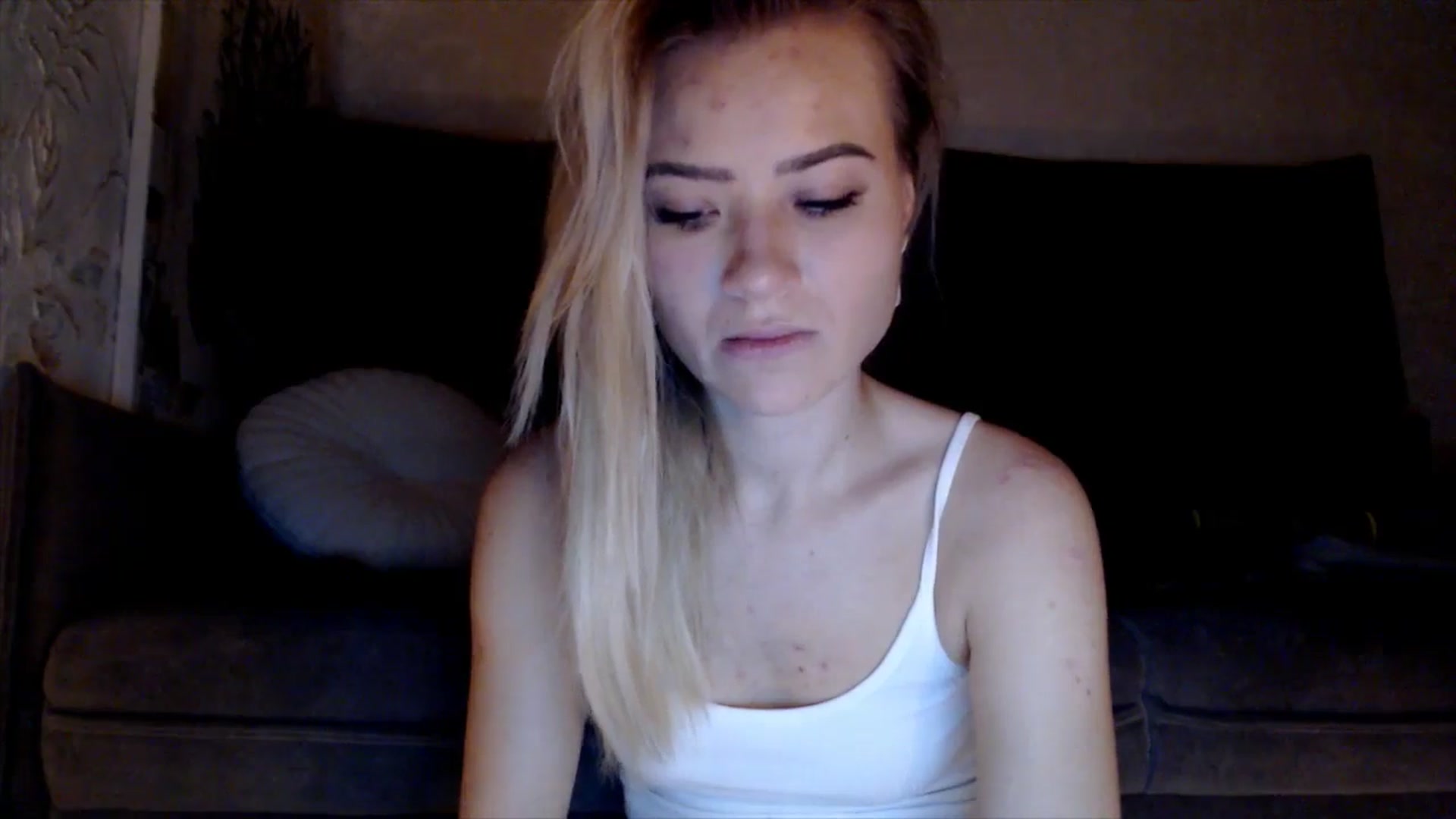 Gallery image thumbnail from fiancee's myfreecams stream on, 01/08/2026, 01:44 image 5 of 20
