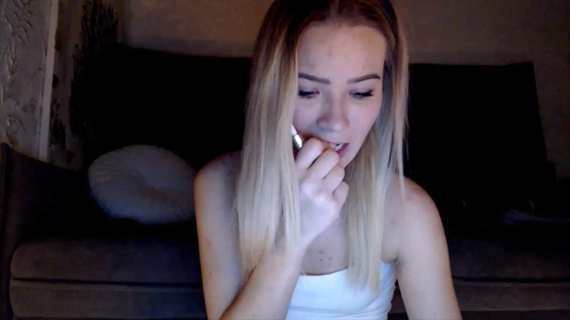 Gallery image thumbnail from fiancee's myfreecams stream on, 01/08/2026, 01:44 image 1 of 20