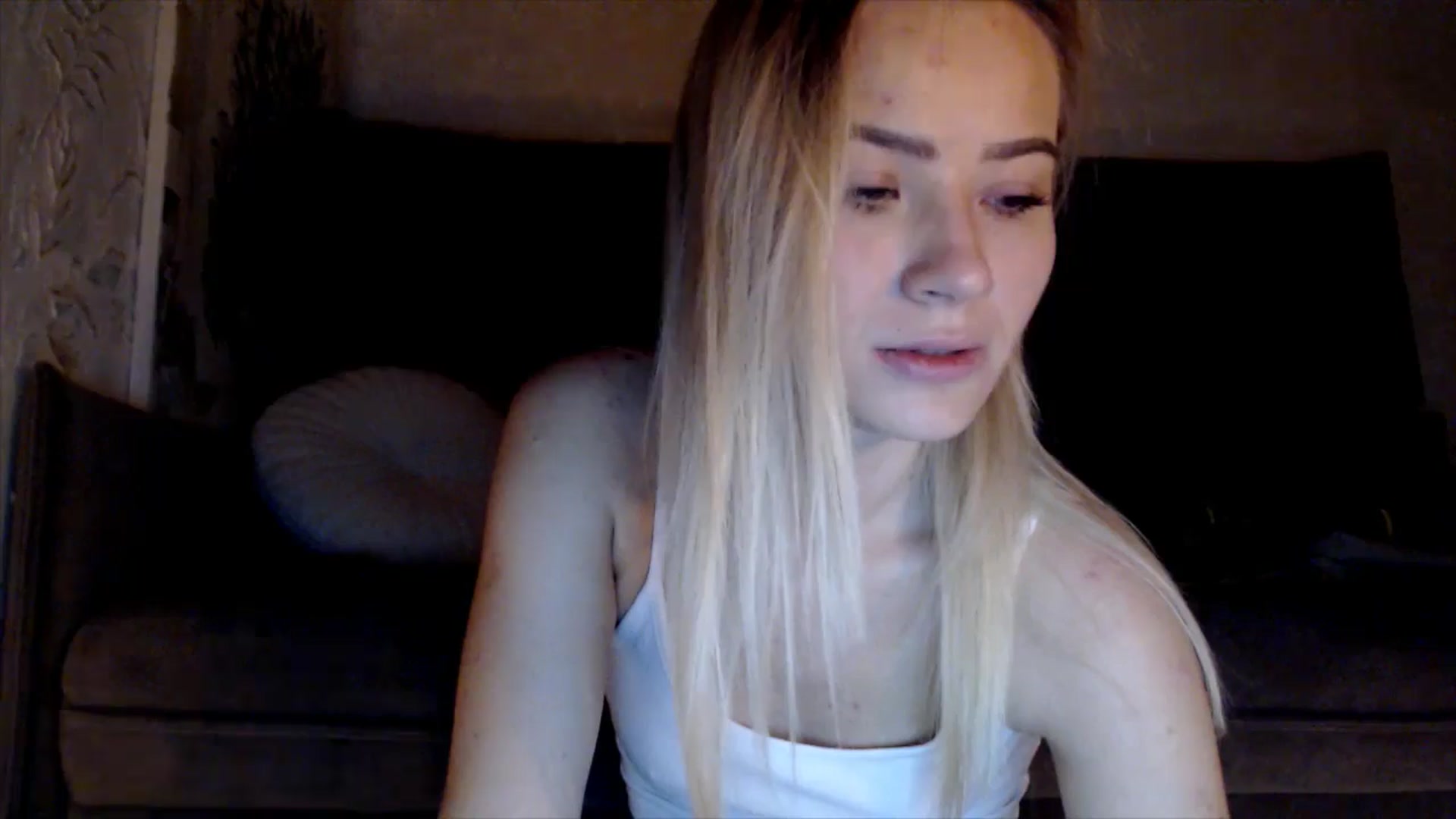 Gallery image thumbnail from fiancee's myfreecams stream on, 01/08/2026, 01:44 image 8 of 20