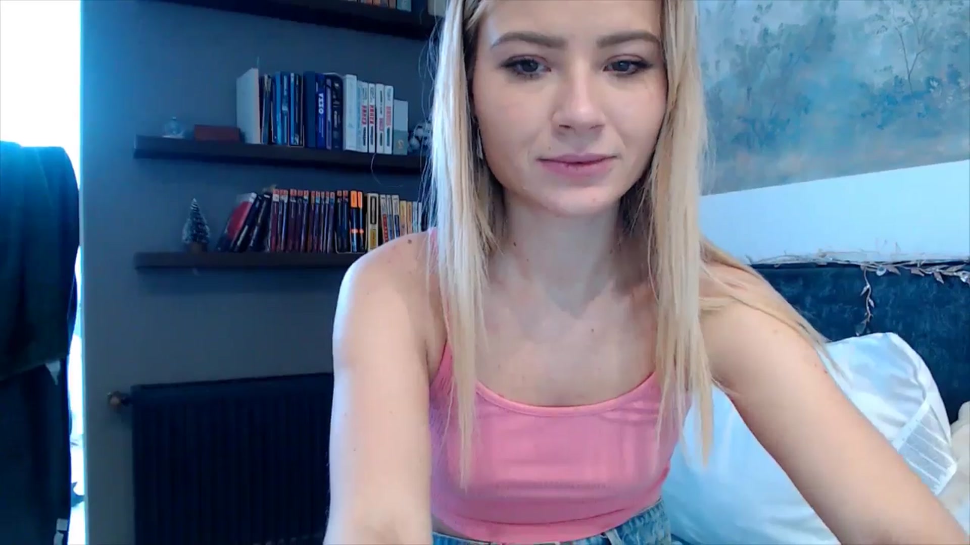 Gallery image thumbnail from fiancee's myfreecams stream on, 01/12/2026, 06:41 image 5 of 20