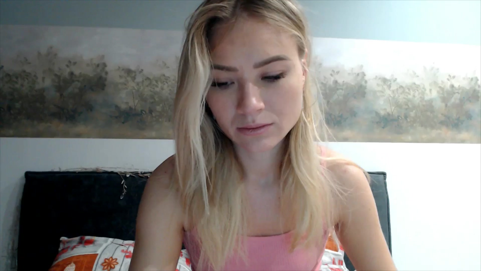 Gallery image thumbnail from fiancee's myfreecams stream on, 01/13/2026, 15:08 image 13 of 20