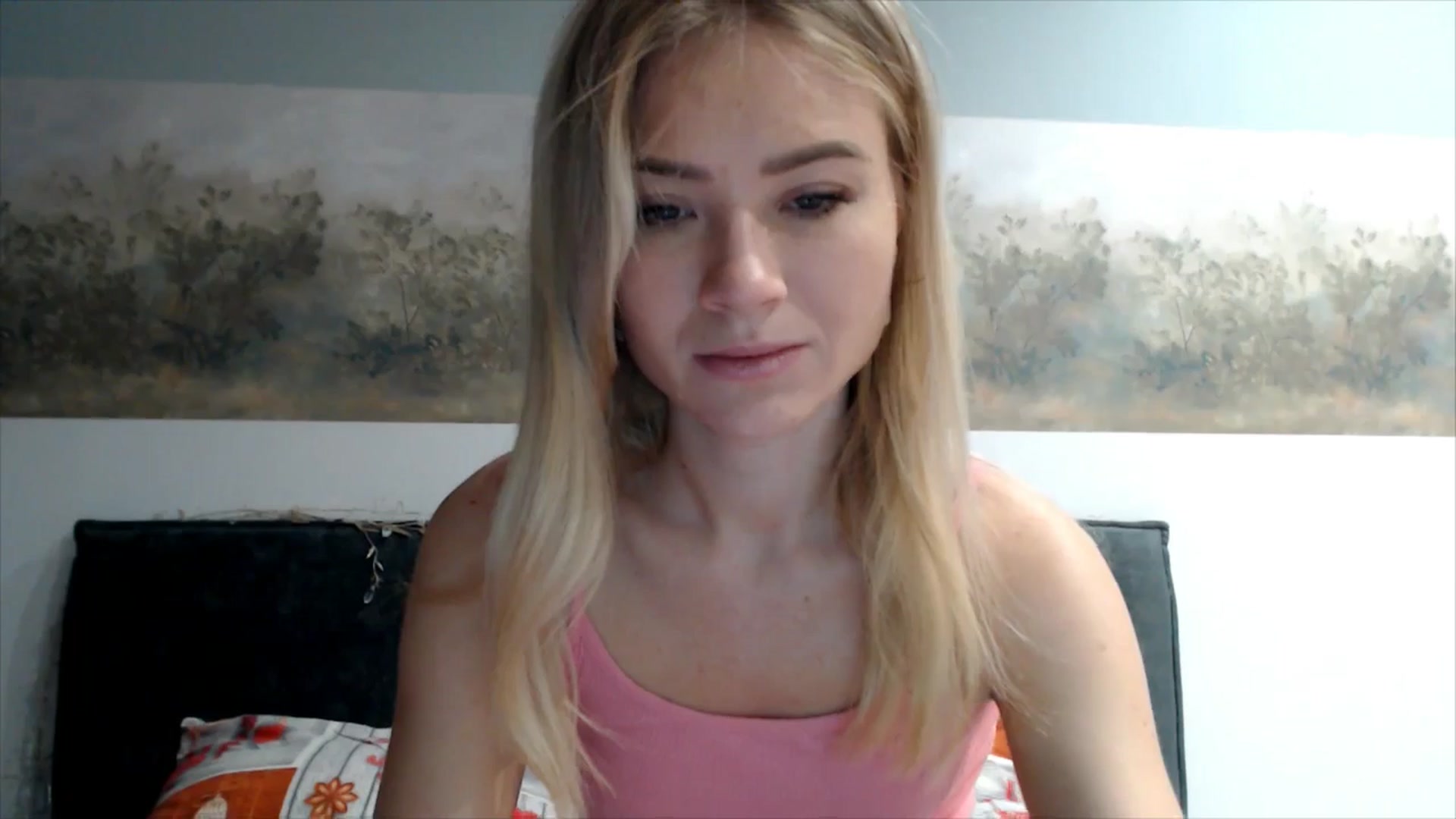 Gallery image thumbnail from fiancee's myfreecams stream on, 01/13/2026, 15:08 image 4 of 20
