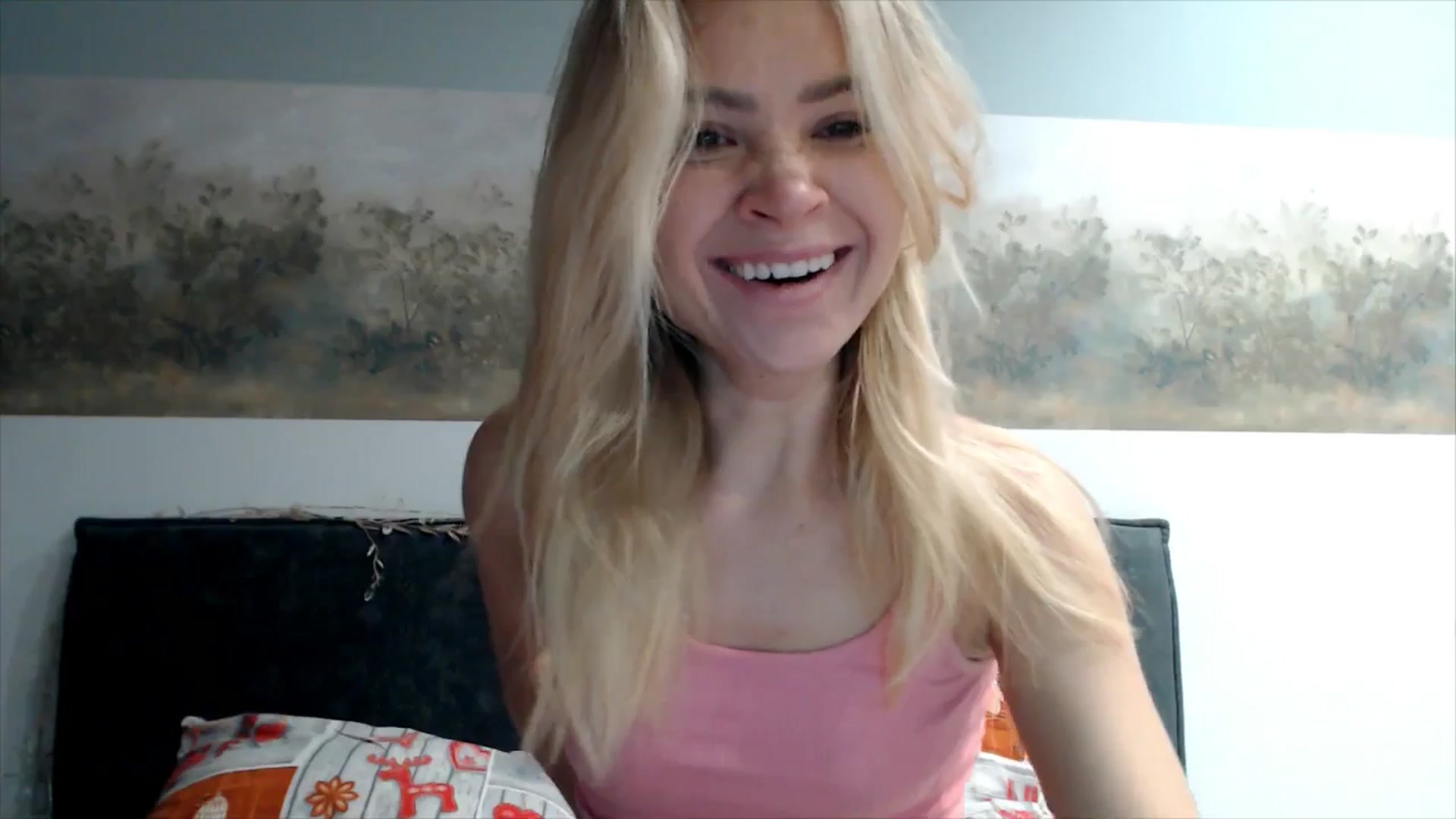Gallery image thumbnail from fiancee's myfreecams stream on, 01/13/2026, 15:08 image 12 of 20