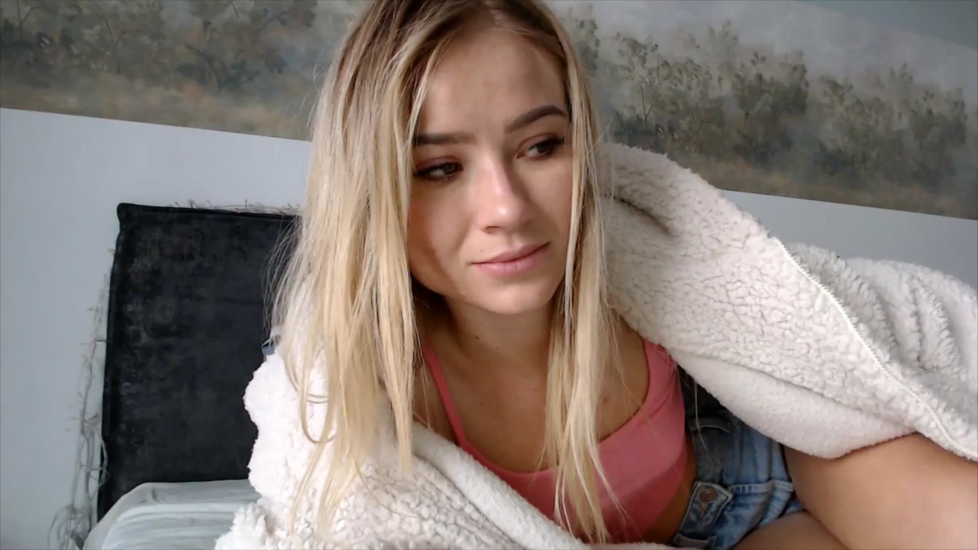 Gallery image thumbnail from fiancee's myfreecams stream on, 01/22/2026, 07:30 image 3 of 20