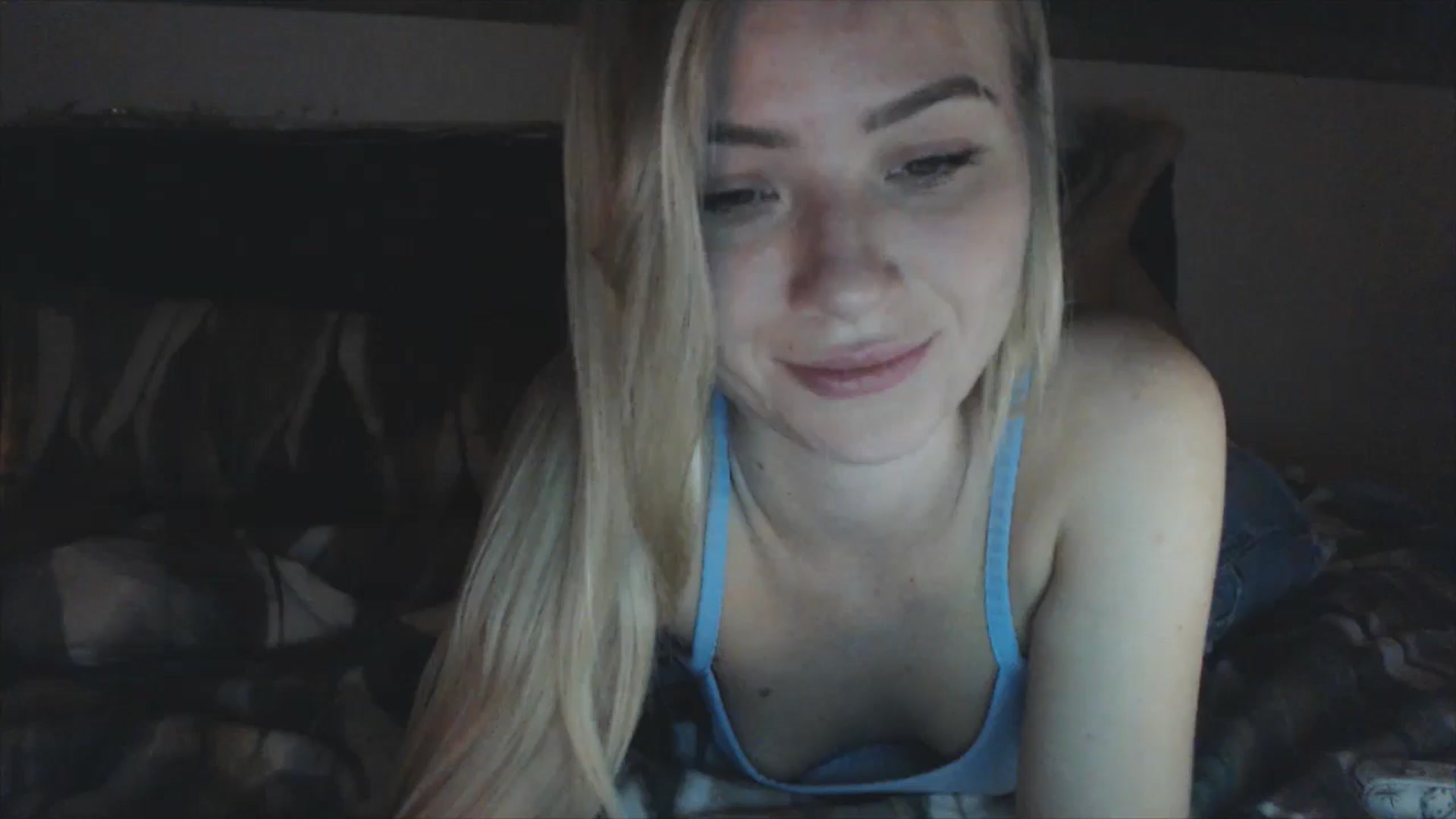 Gallery image thumbnail from fiancee's myfreecams stream on, 02/10/2026, 21:04 image 9 of 20