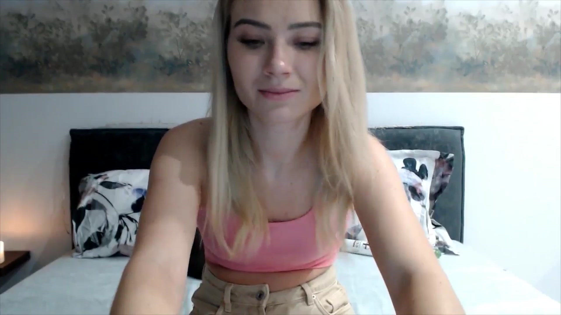 Gallery image thumbnail from fiancee's myfreecams stream on, 02/13/2026, 18:14 image 15 of 20