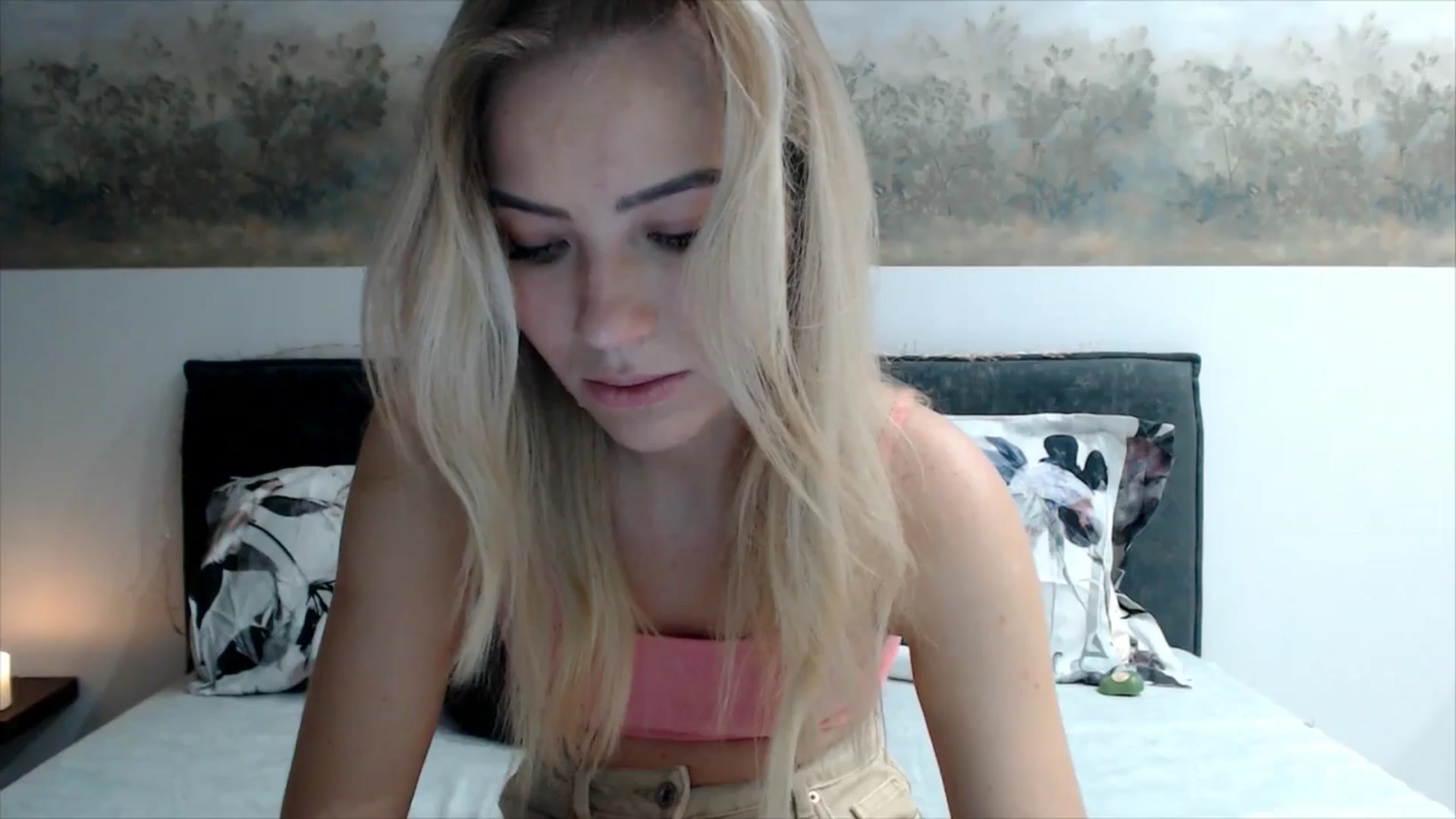 Gallery image thumbnail from fiancee's myfreecams stream on, 02/13/2026, 18:14 image 4 of 20
