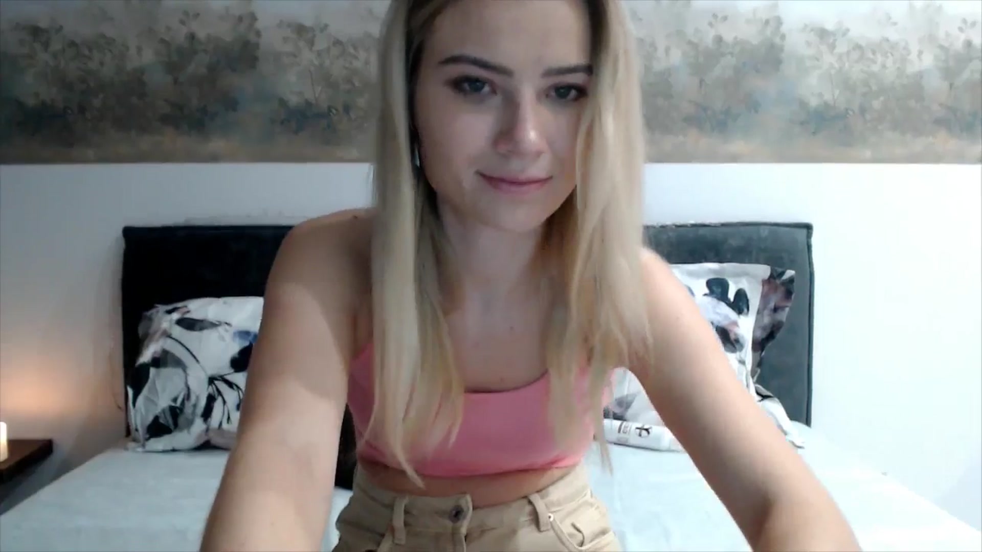 Gallery image thumbnail from fiancee's myfreecams stream on, 02/13/2026, 18:14 image 19 of 20