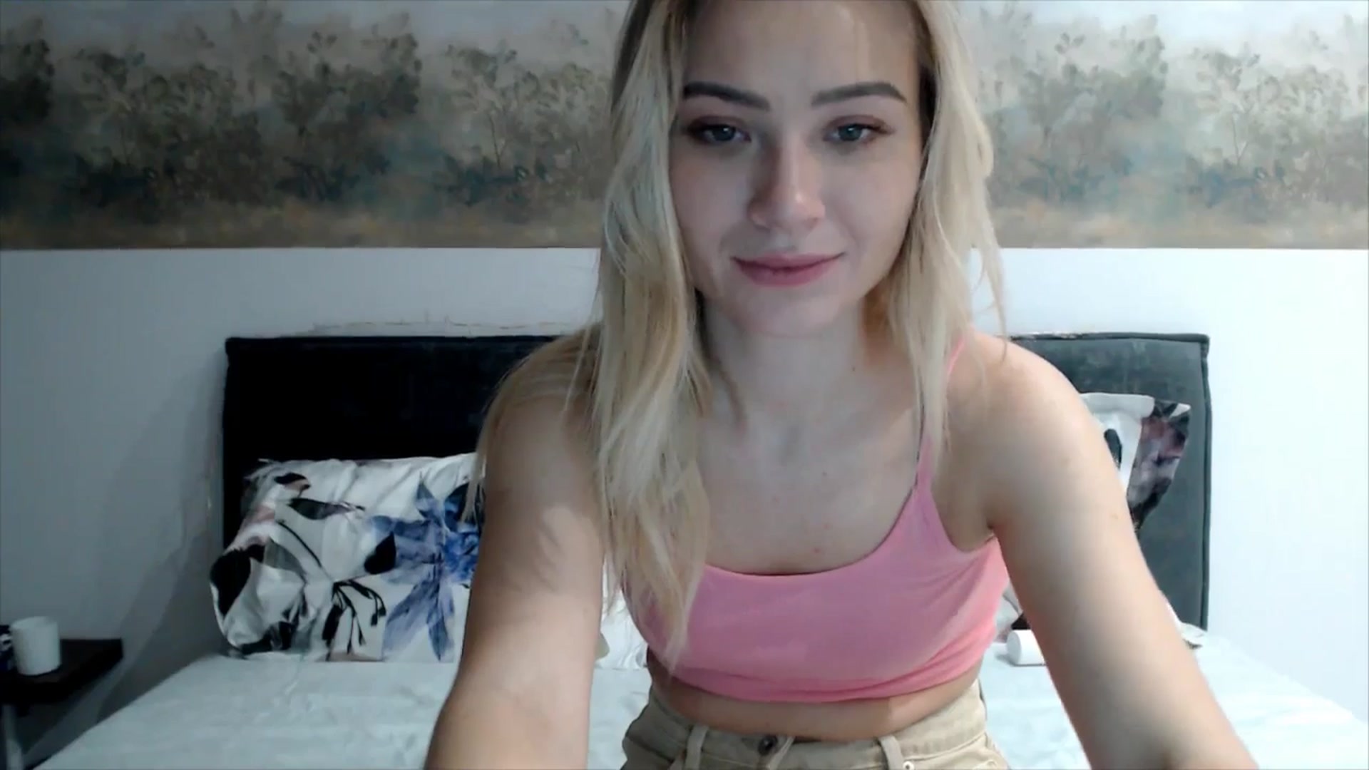 Gallery image thumbnail from fiancee's myfreecams stream on, 02/13/2026, 20:14 image 16 of 20