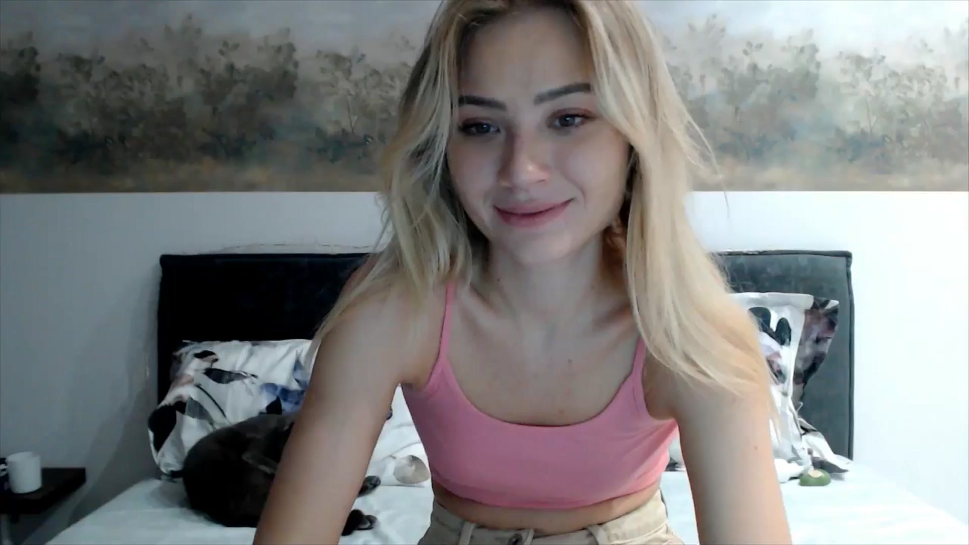 Gallery image thumbnail from fiancee's myfreecams stream on, 02/13/2026, 20:14 image 19 of 20