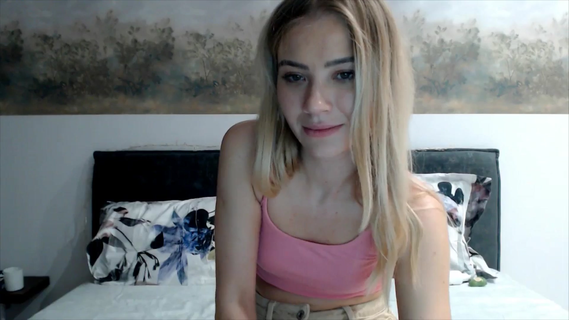 Gallery image thumbnail from fiancee's myfreecams stream on, 02/13/2026, 20:14 image 14 of 20