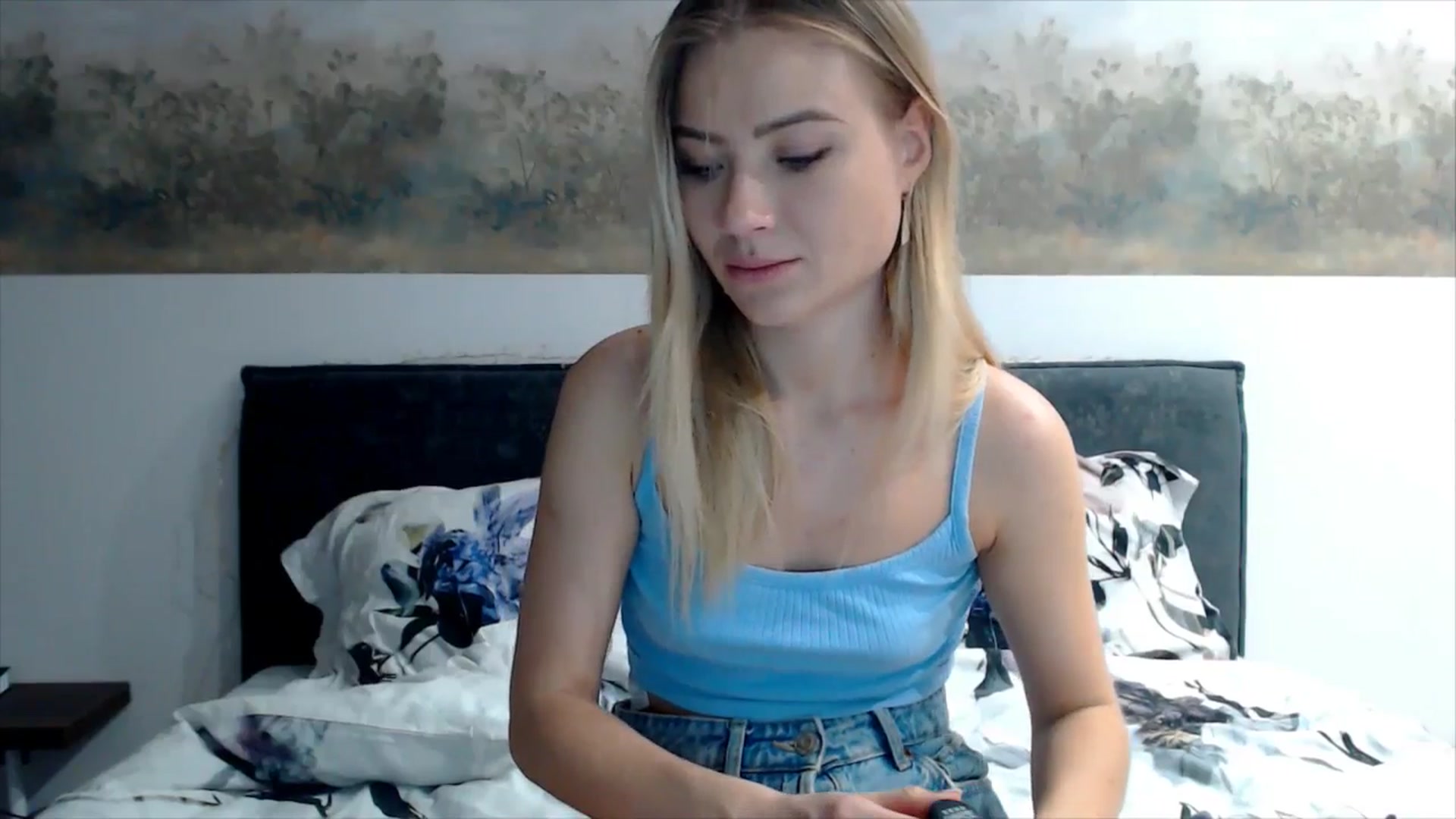Gallery image thumbnail from fiancee's myfreecams stream on, 02/15/2026, 23:24 image 3 of 20
