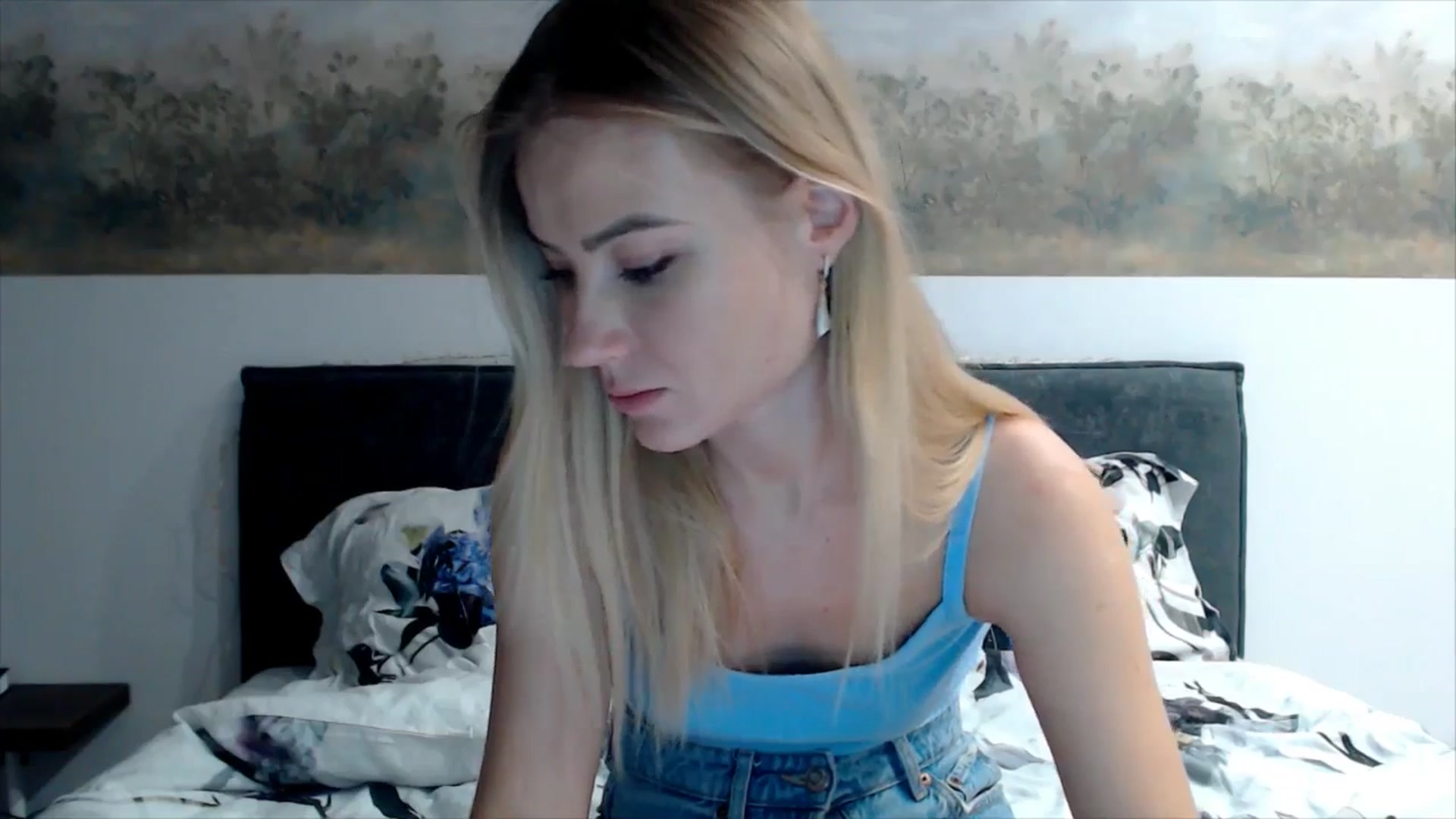 Gallery image thumbnail from fiancee's myfreecams stream on, 02/15/2026, 23:24 image 6 of 20