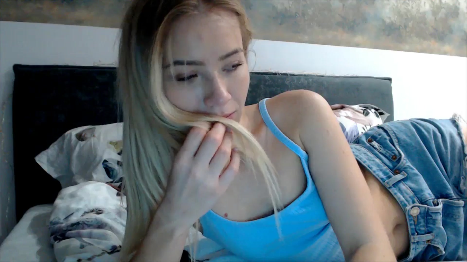 Gallery image thumbnail from fiancee's myfreecams stream on, 02/16/2026, 24:56 image 20 of 20