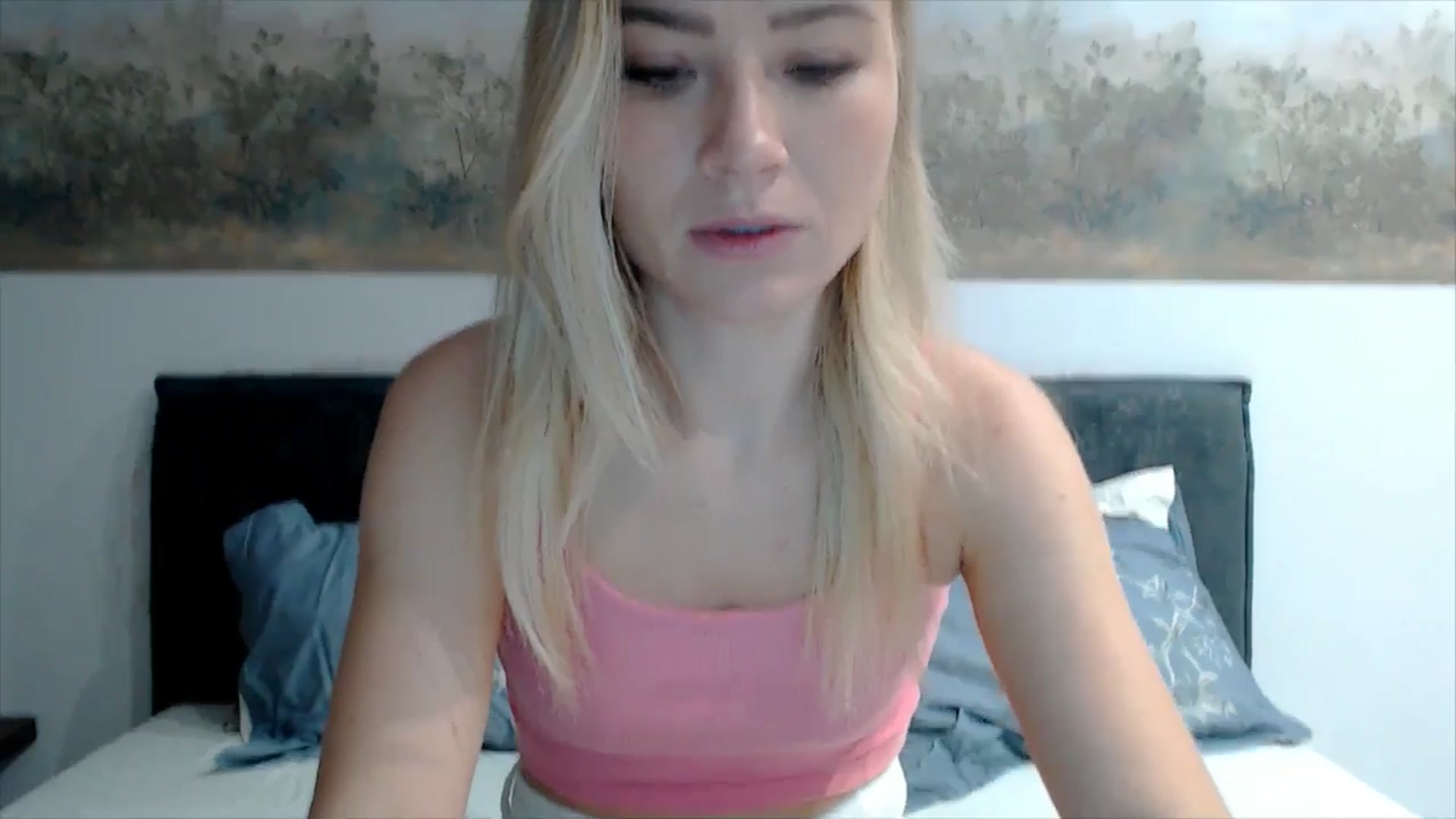 Gallery image thumbnail from fiancee's myfreecams stream on, 02/24/2026, 19:23 image 7 of 20