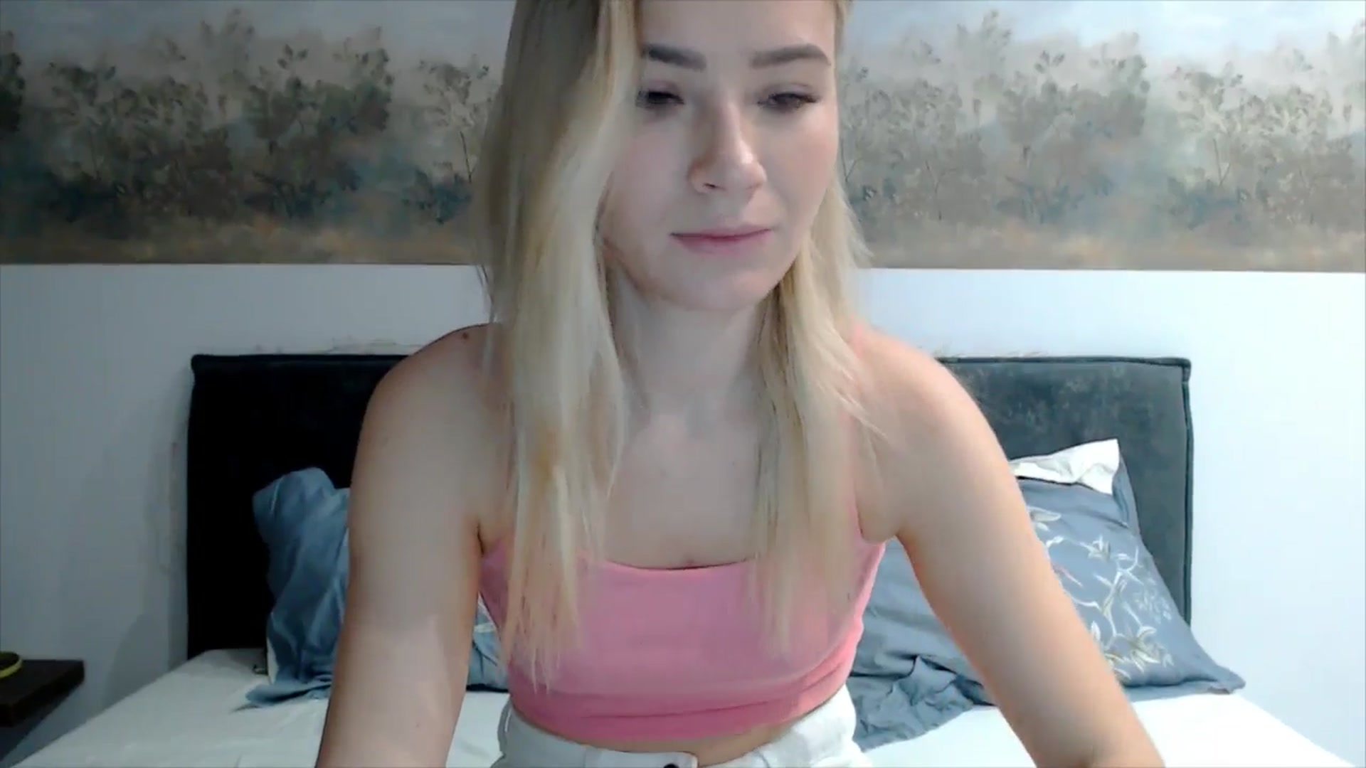 Gallery image thumbnail from fiancee's myfreecams stream on, 02/24/2026, 19:23 image 8 of 20