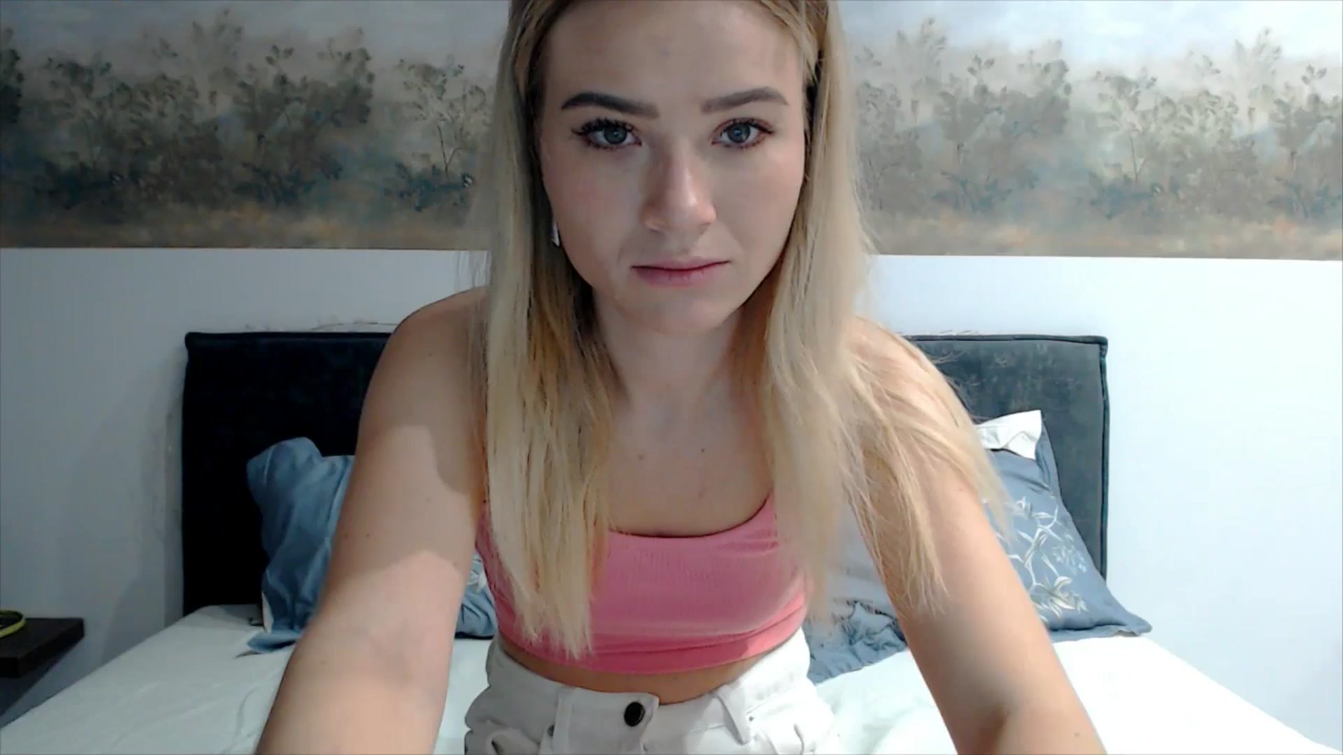 Gallery image thumbnail from fiancee's myfreecams stream on, 02/24/2026, 19:23 image 3 of 20