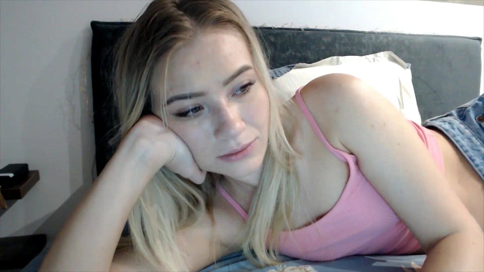 Gallery image thumbnail from fiancee's myfreecams stream on, 02/26/2026, 01:32 image 11 of 20
