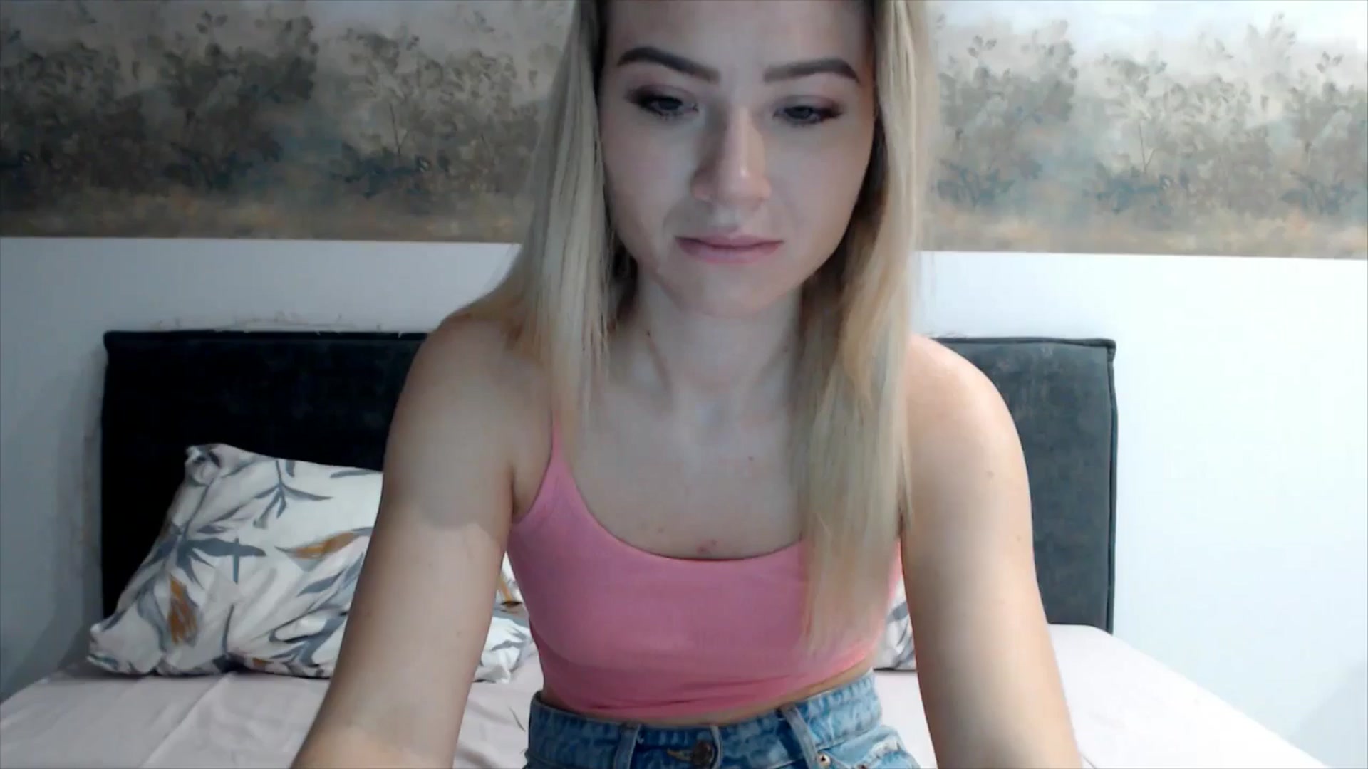Gallery image thumbnail from fiancee's myfreecams stream on, 03/06/2026, 01:12 image 6 of 20