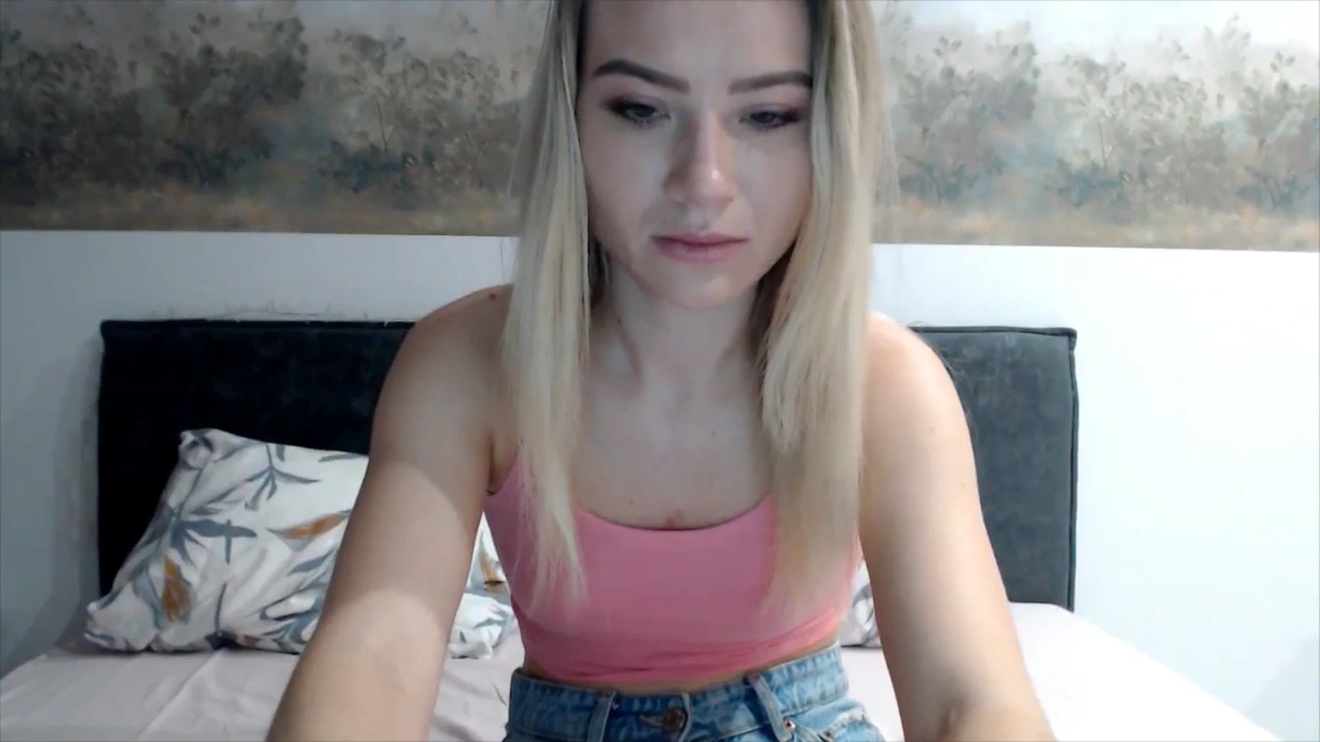 Gallery image thumbnail from fiancee's myfreecams stream on, 03/06/2026, 01:12 image 11 of 20