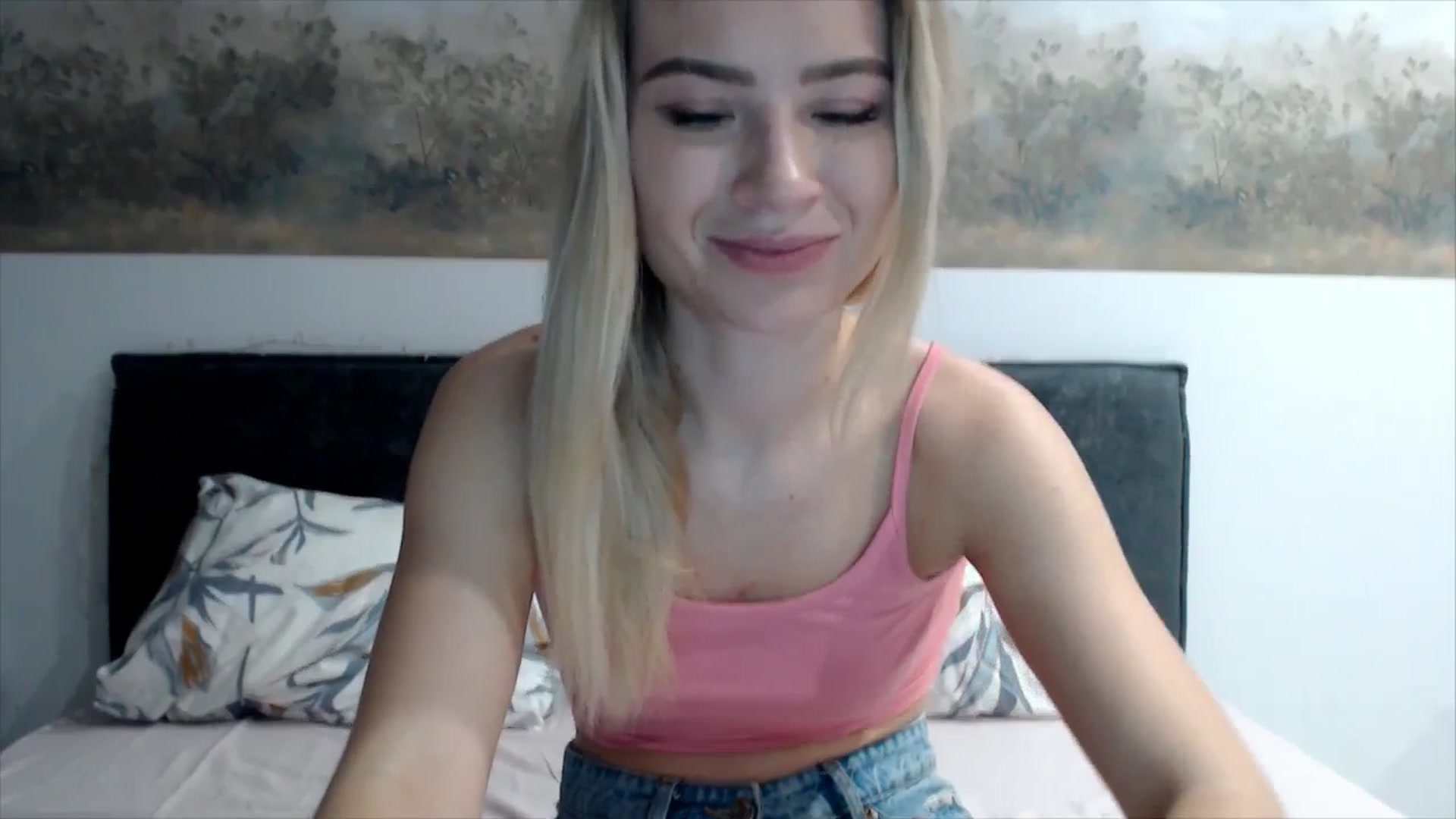 Gallery image thumbnail from fiancee's myfreecams stream on, 03/06/2026, 01:12 image 13 of 20