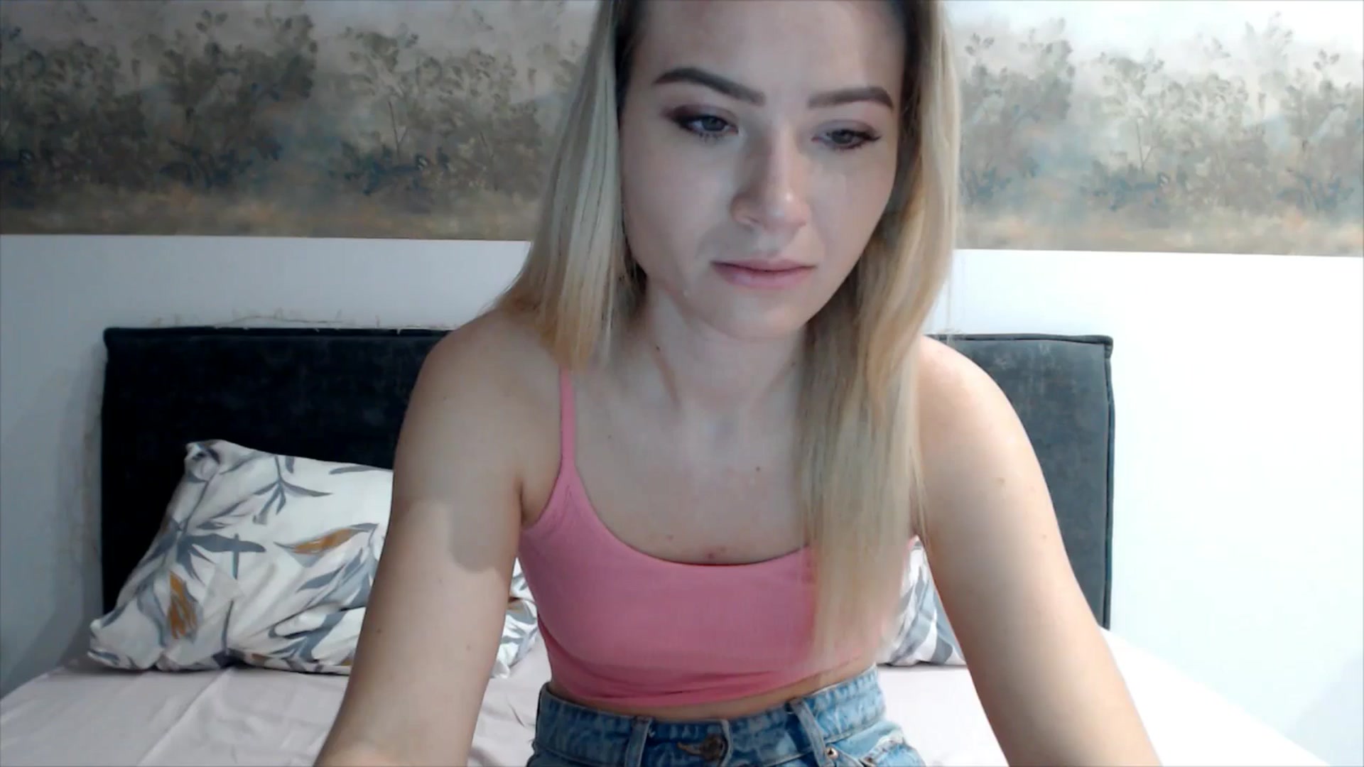 Gallery image thumbnail from fiancee's myfreecams stream on, 03/06/2026, 01:12 image 3 of 20