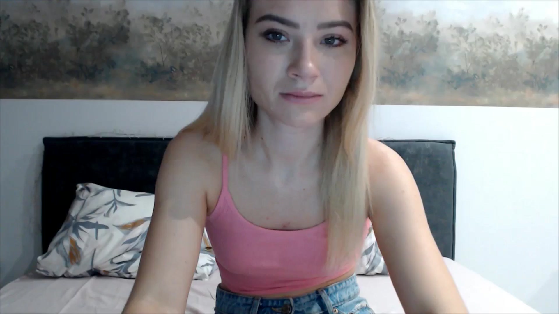 Gallery image thumbnail from fiancee's myfreecams stream on, 03/06/2026, 01:12 image 5 of 20