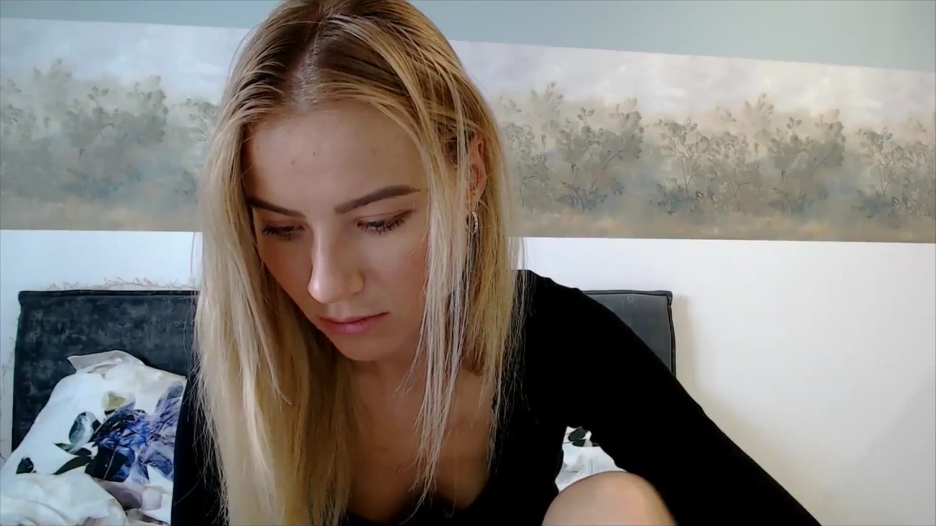 Gallery image thumbnail from fiancee's myfreecams stream on, 03/16/2026, 06:02 image 14 of 20