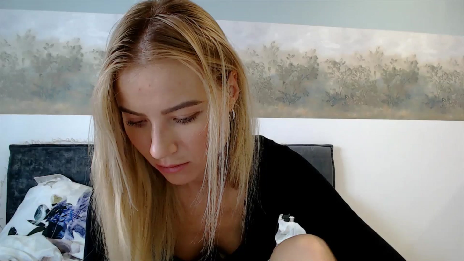 Gallery image thumbnail from fiancee's myfreecams stream on, 03/16/2026, 06:02 image 15 of 20