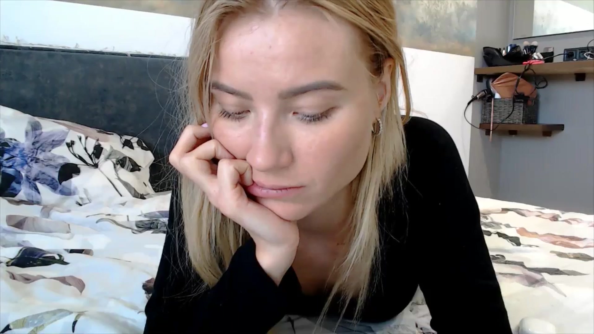 Gallery image thumbnail from fiancee's myfreecams stream on, 03/16/2026, 07:59 image 11 of 20