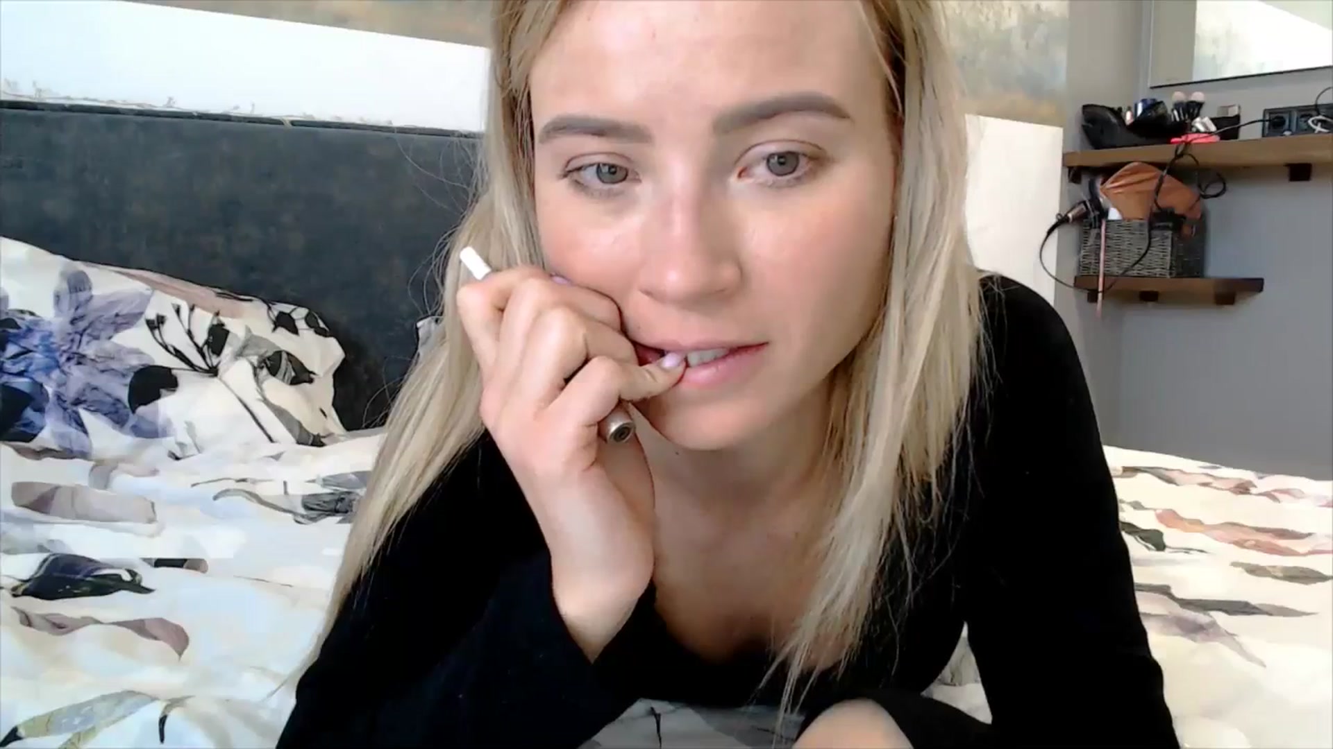Gallery image thumbnail from fiancee's myfreecams stream on, 03/16/2026, 07:59 image 16 of 20