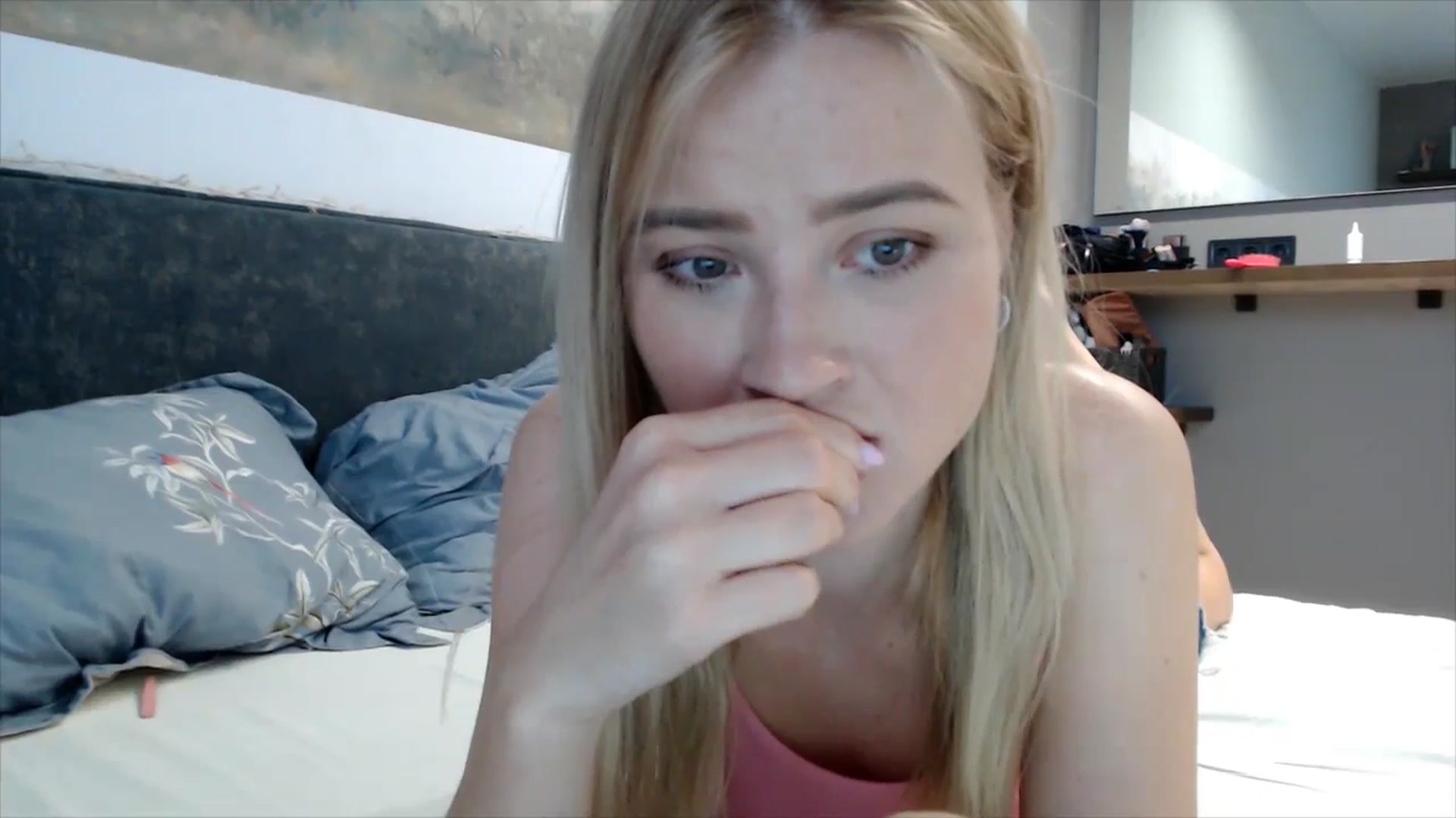 Gallery image thumbnail from fiancee's myfreecams stream on, 03/20/2026, 05:46 image 11 of 20