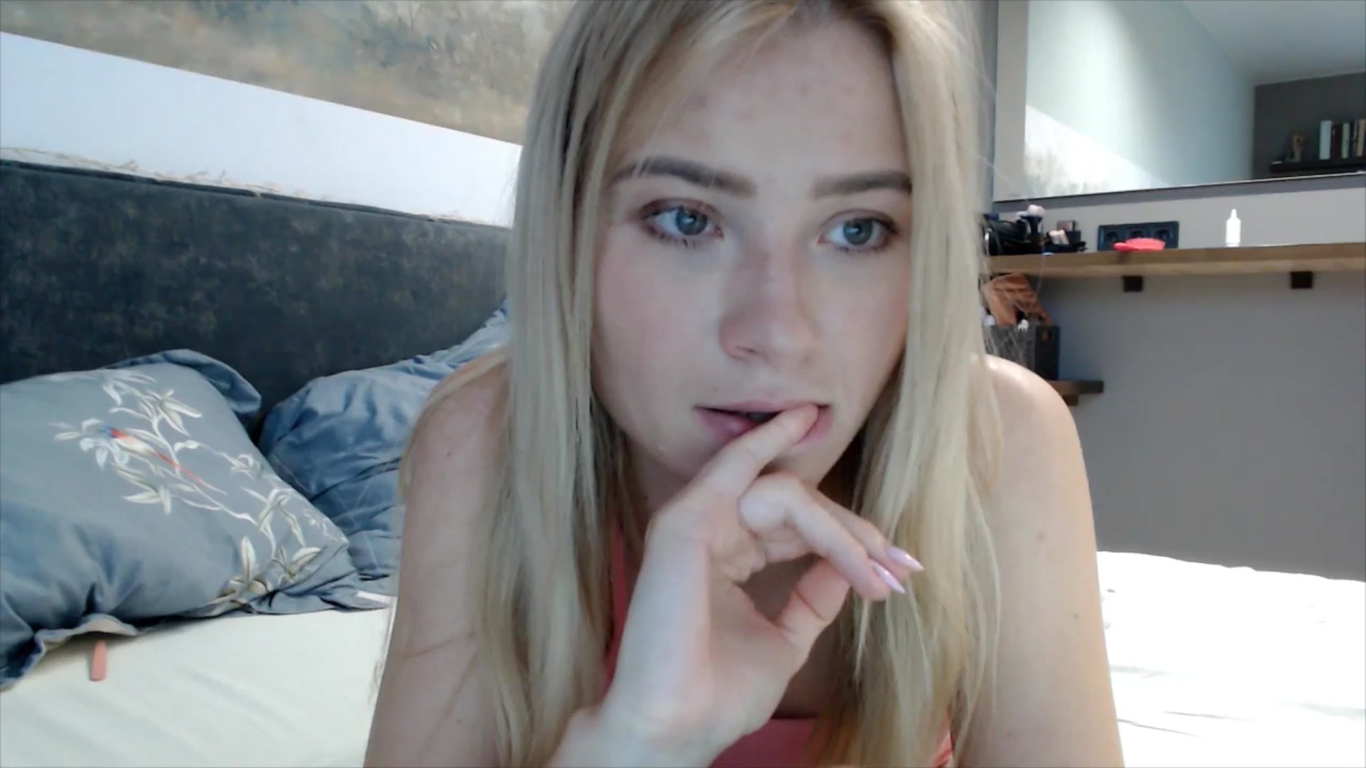 Gallery image thumbnail from fiancee's myfreecams stream on, 03/20/2026, 05:46 image 5 of 20